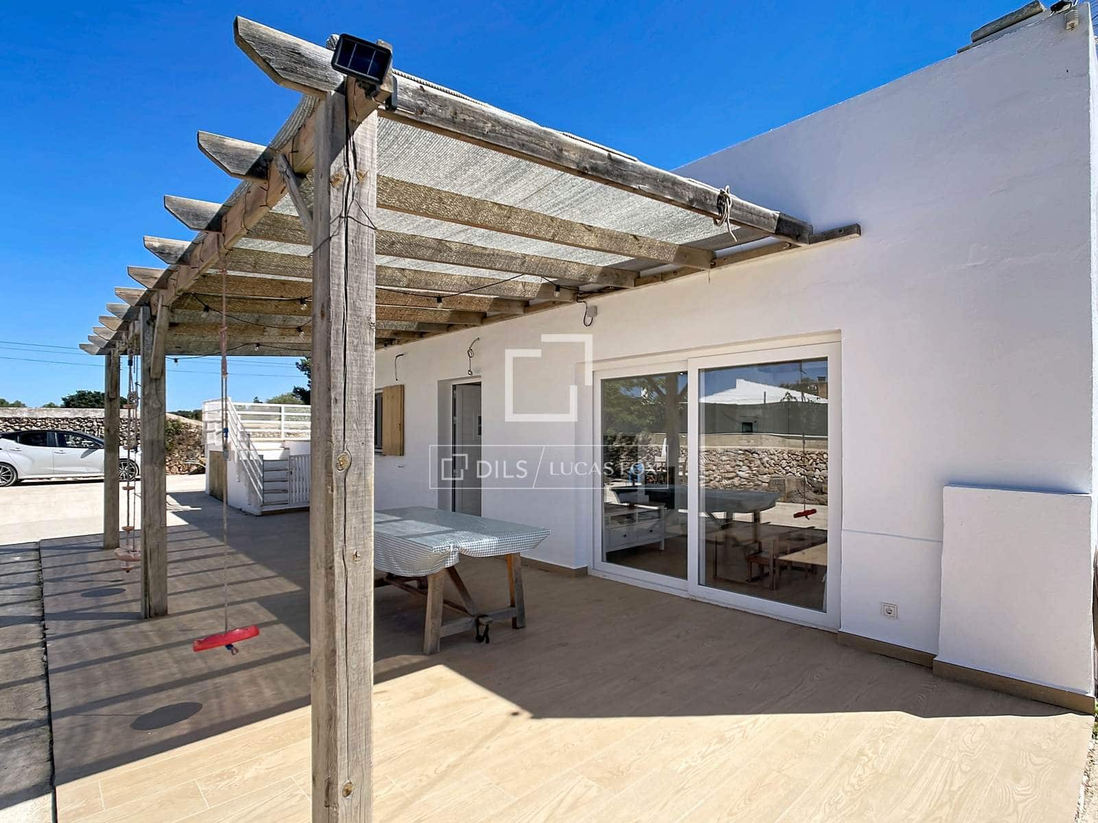 3 bedroom Finca/Country House for sale in Ciutadella de Menorca with garage - € 595,000 (Ref: 9898457)