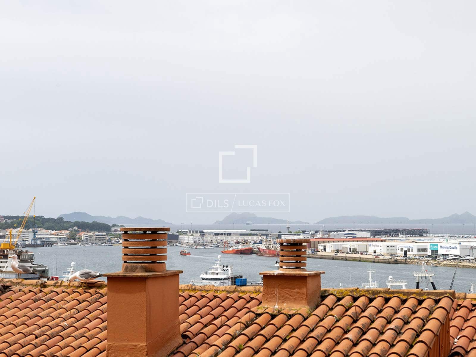 Apartamento de 3 habitaciones en Vigo en venta con garaje - 345.000 € (Ref: 9898458)
