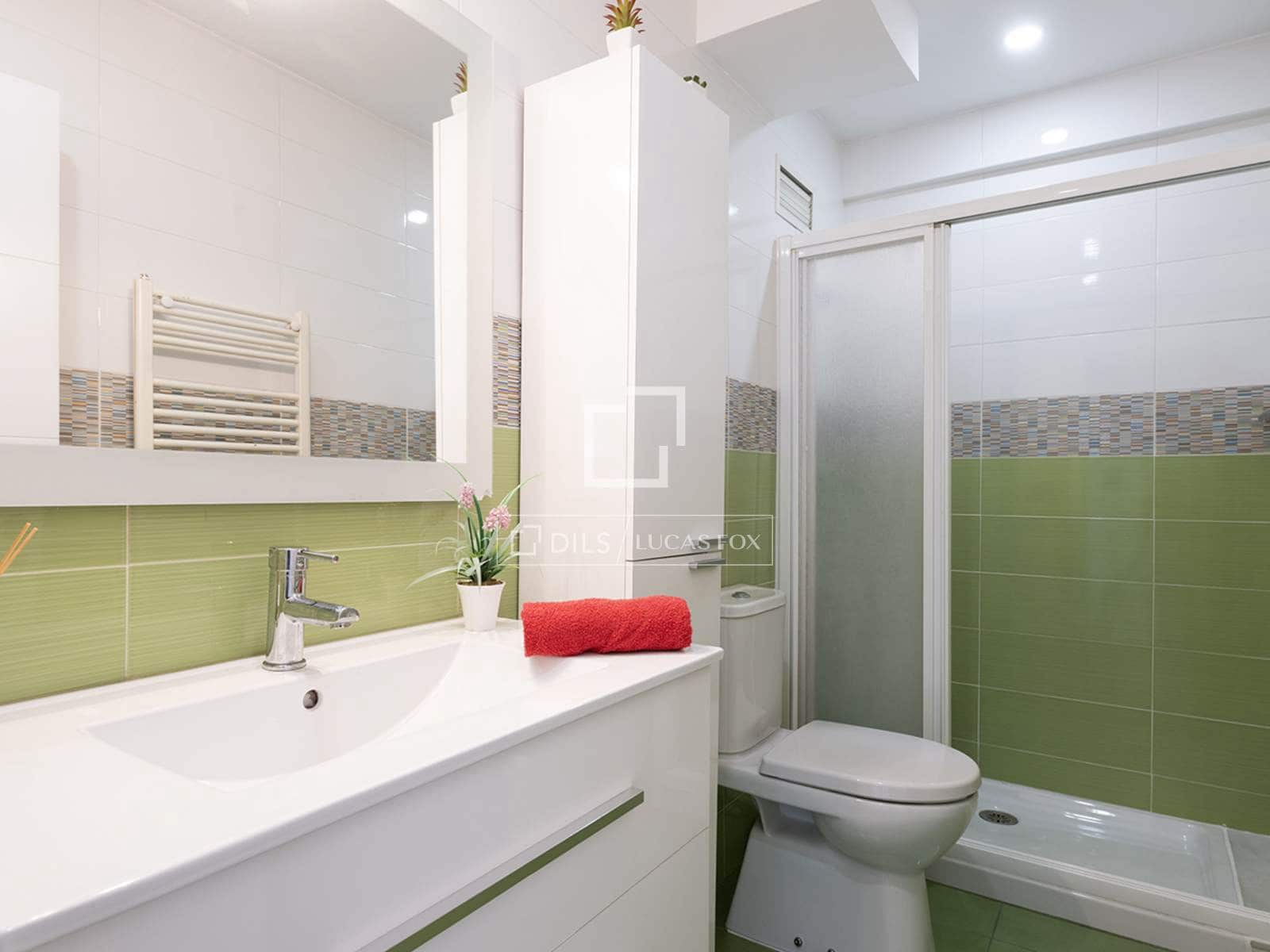 Apartamento de 3 habitaciones en Vigo en venta con garaje - 345.000 € (Ref: 9898458)