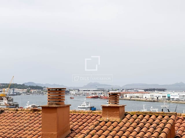 Apartamento de 3 habitaciones en Vigo en venta con garaje - 345.000 € (Ref: 9898458)