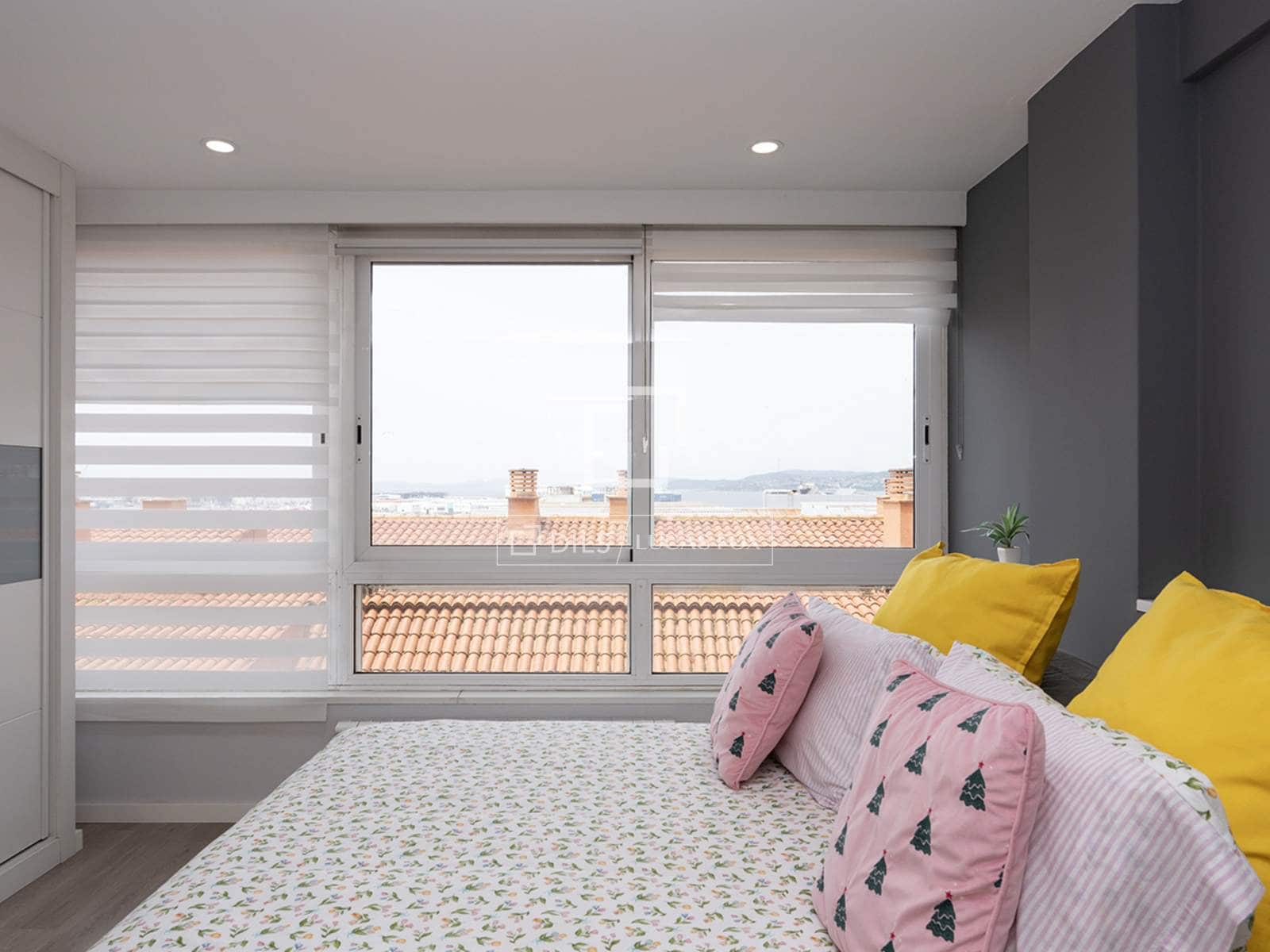 Apartamento de 3 habitaciones en Vigo en venta con garaje - 345.000 € (Ref: 9898458)