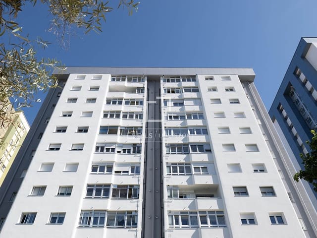 Apartamento de 3 habitaciones en Vigo en venta - 280.000 € (Ref: 9898459)