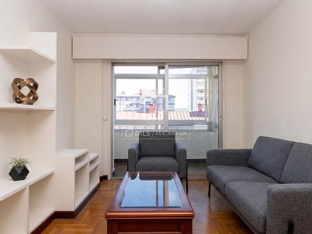Apartamento de 3 habitaciones en Vigo en venta - 280.000 € (Ref: 9898459)