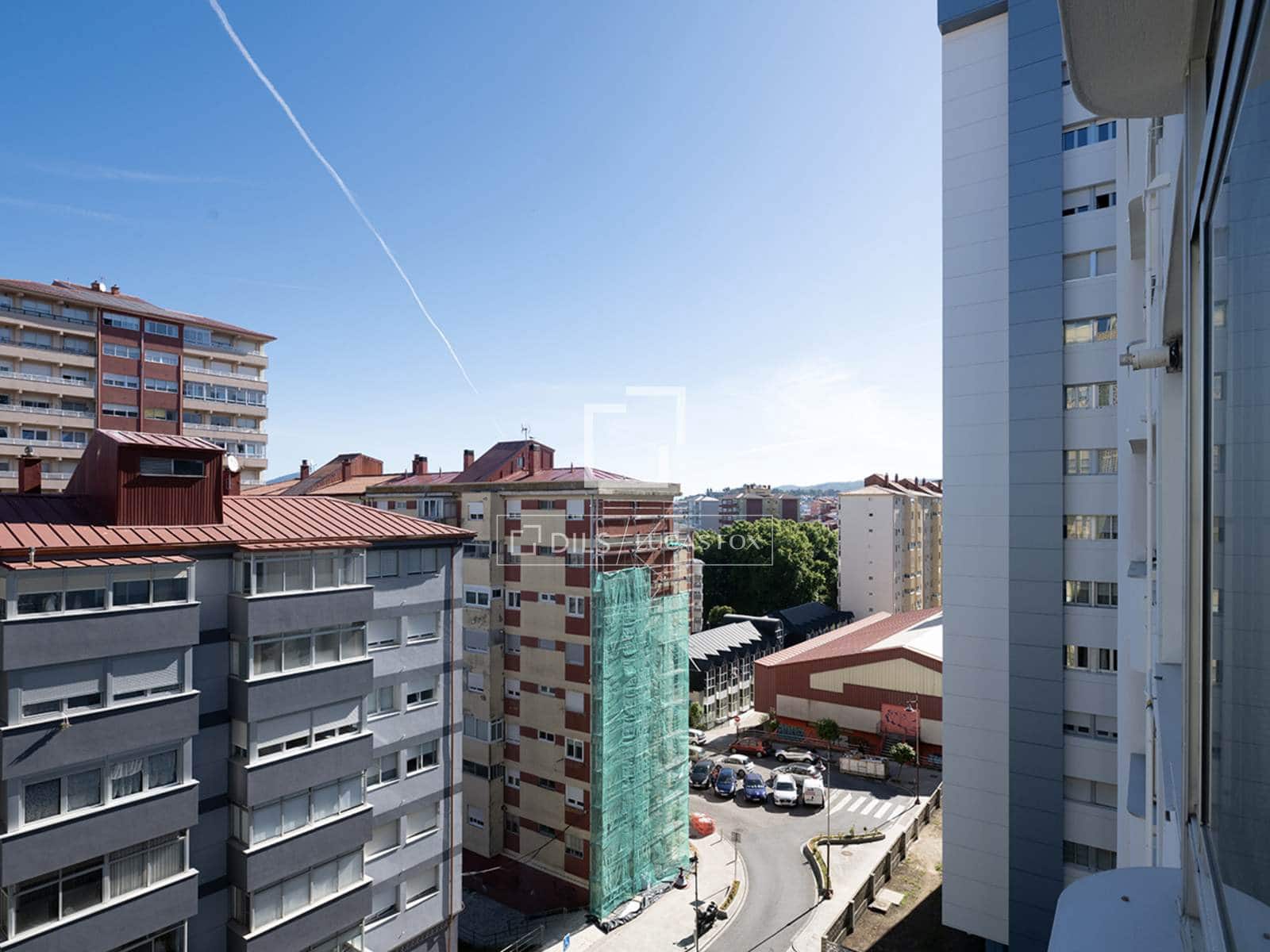Apartamento de 3 habitaciones en Vigo en venta con garaje - 280.000 € (Ref: 9898459)
