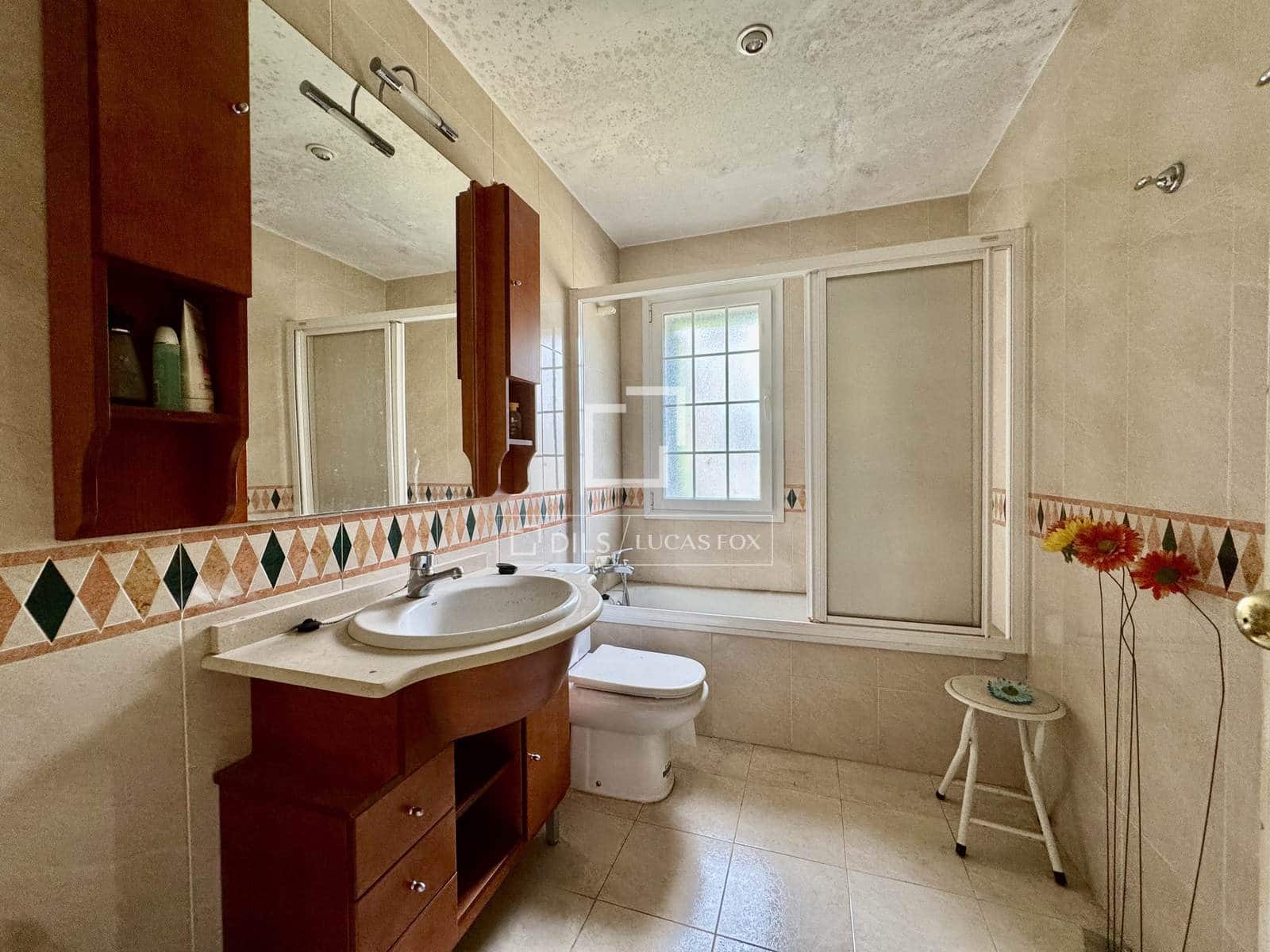 6 quarto Moradia para venda em Boadilla del Monte com piscina garagem - 1 150 000 € (Ref: 9898460)