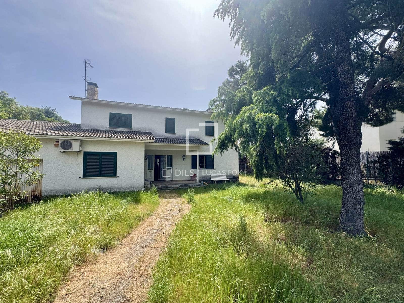 6 quarto Moradia para venda em Boadilla del Monte com piscina garagem - 1 150 000 € (Ref: 9898460)