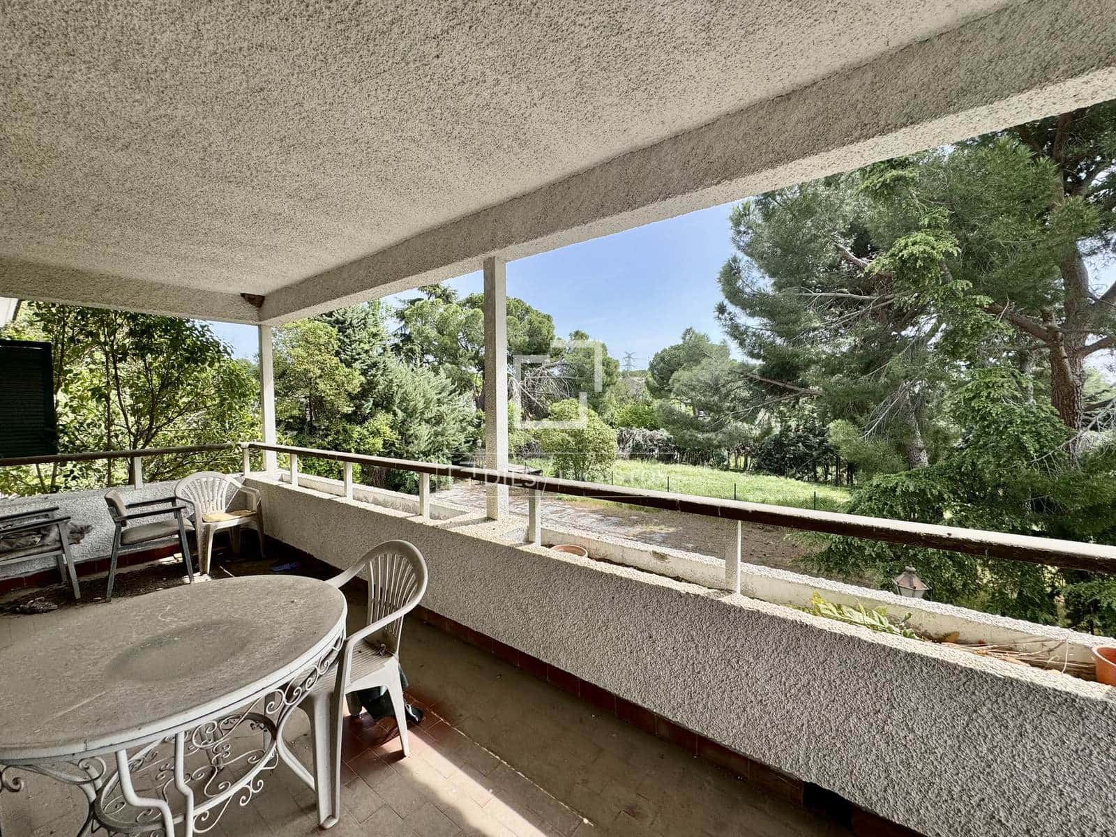 6 quarto Moradia para venda em Boadilla del Monte com piscina garagem - 1 150 000 € (Ref: 9898460)