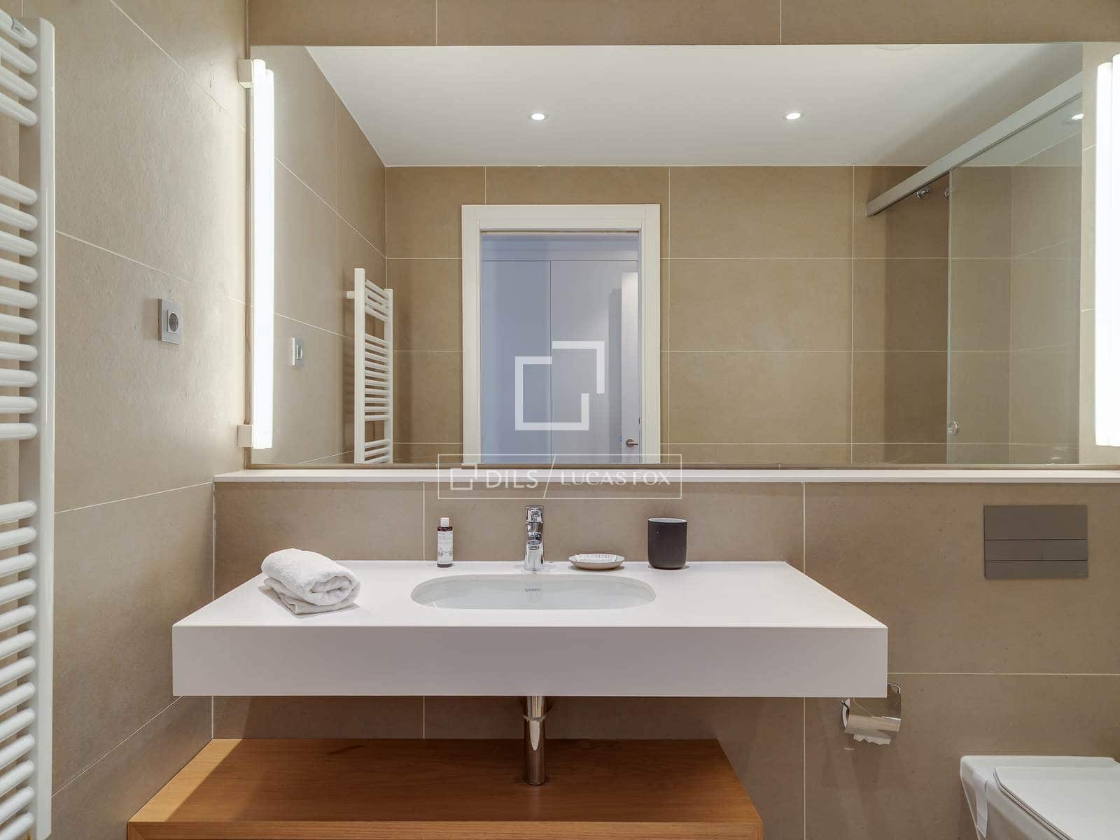 2 sypialnia Penthouse na sprzedaż w Miasto Barcelona z garażem - 1 150 000 € (Ref: 9902087)