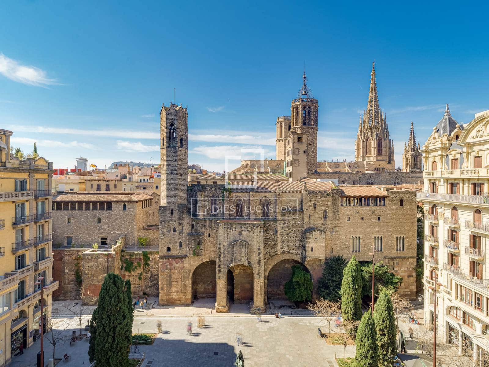 2 sypialnia Penthouse na sprzedaż w Miasto Barcelona z garażem - 1 150 000 € (Ref: 9902087)