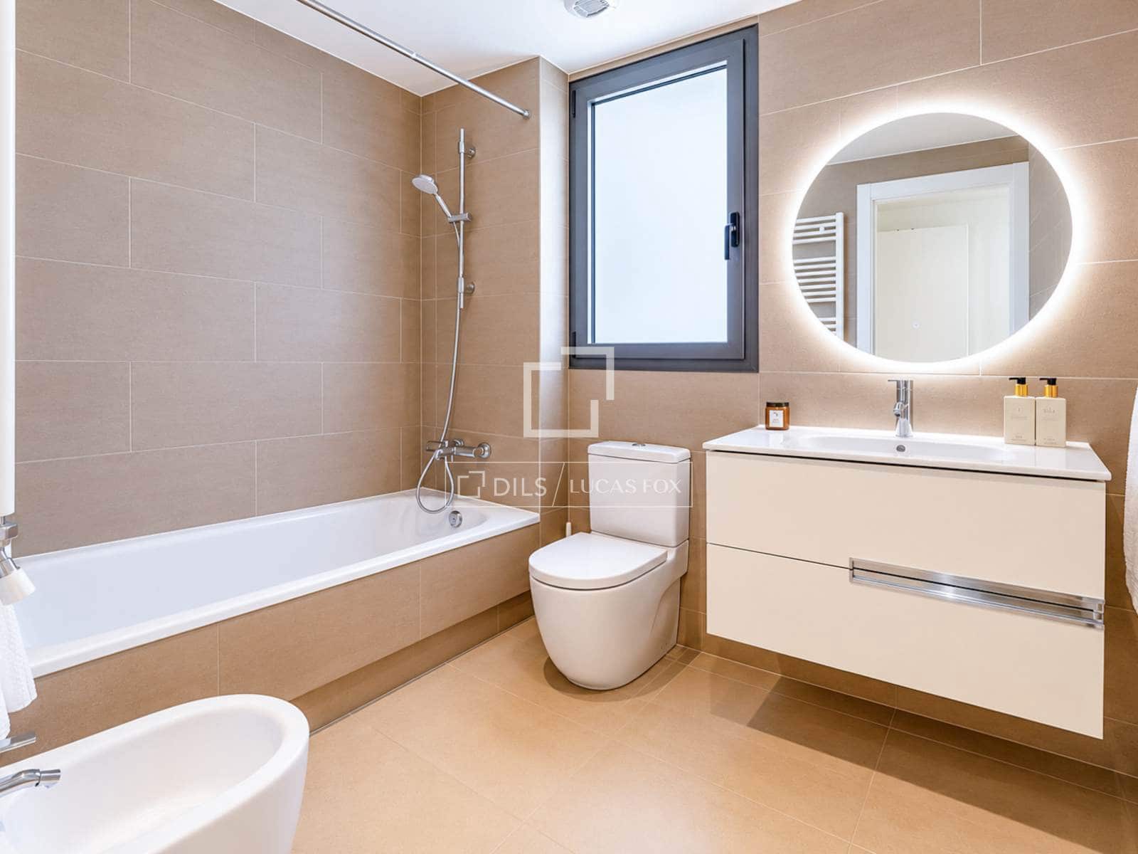 3 soveværelse Lejlighed til salg i Sitges med swimmingpool garage - € 790.000 (Ref: 9902089)