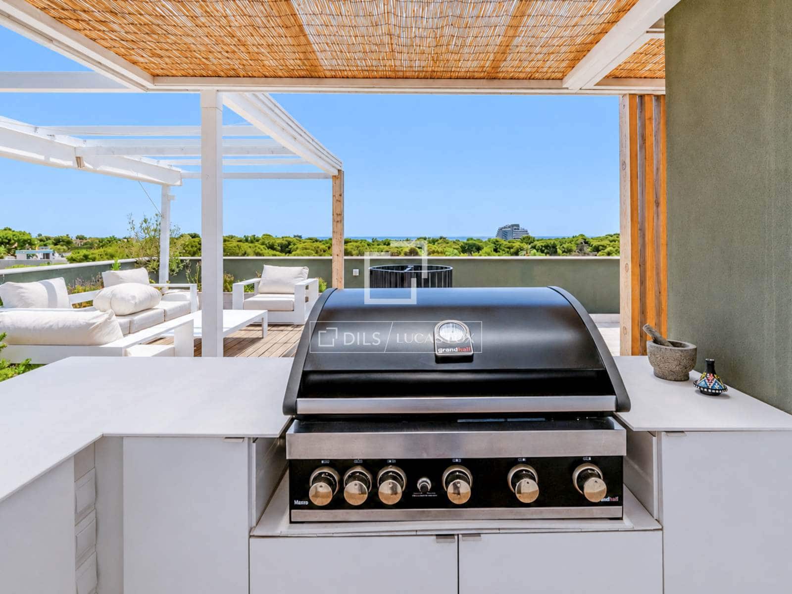 3 soveværelse Lejlighed til salg i Sitges med swimmingpool garage - € 790.000 (Ref: 9902089)