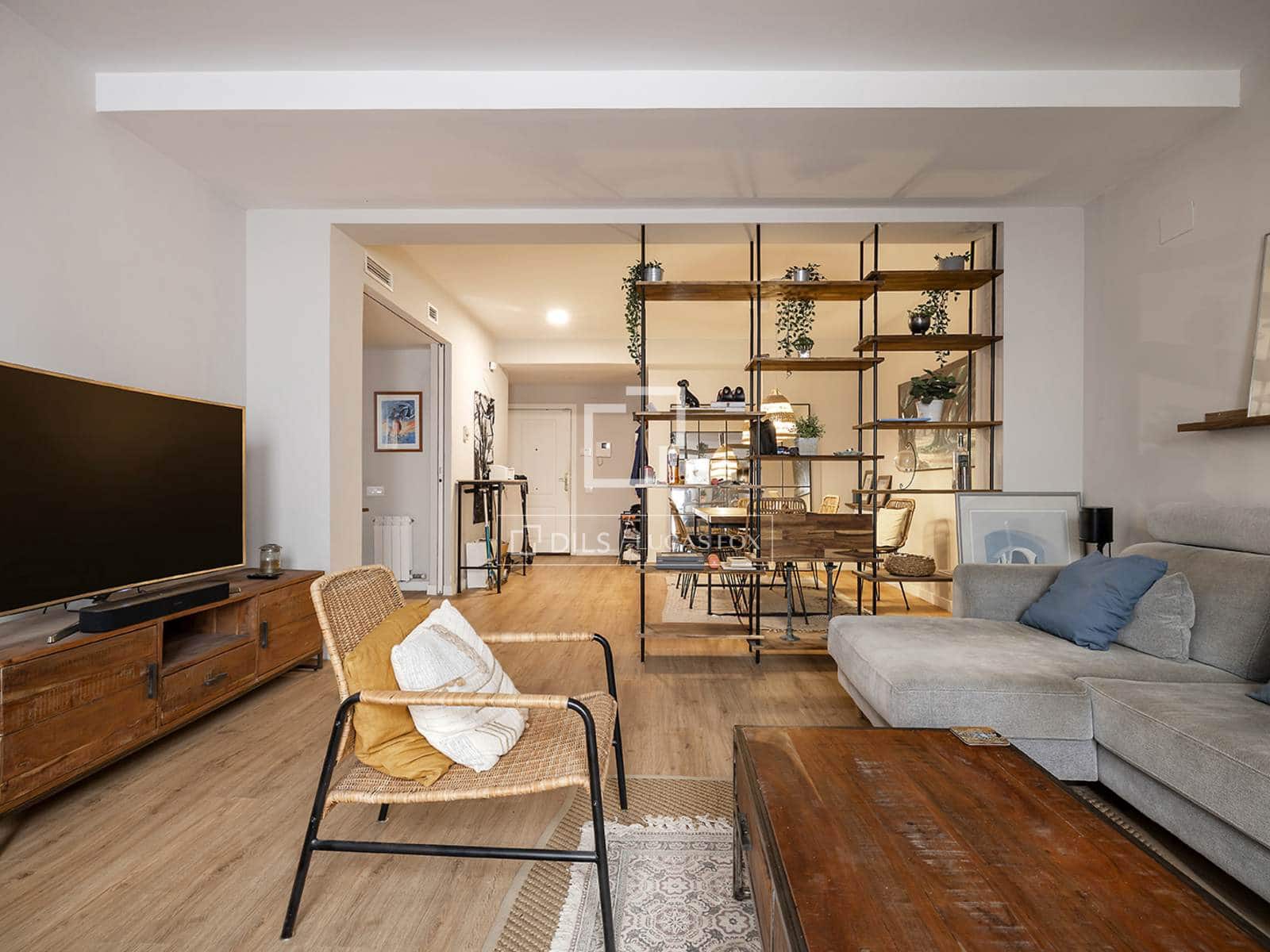 Appartement de 2 chambres à louer à Barcelone ville avec piscine garage - 2 562 € (Ref: 9902183)