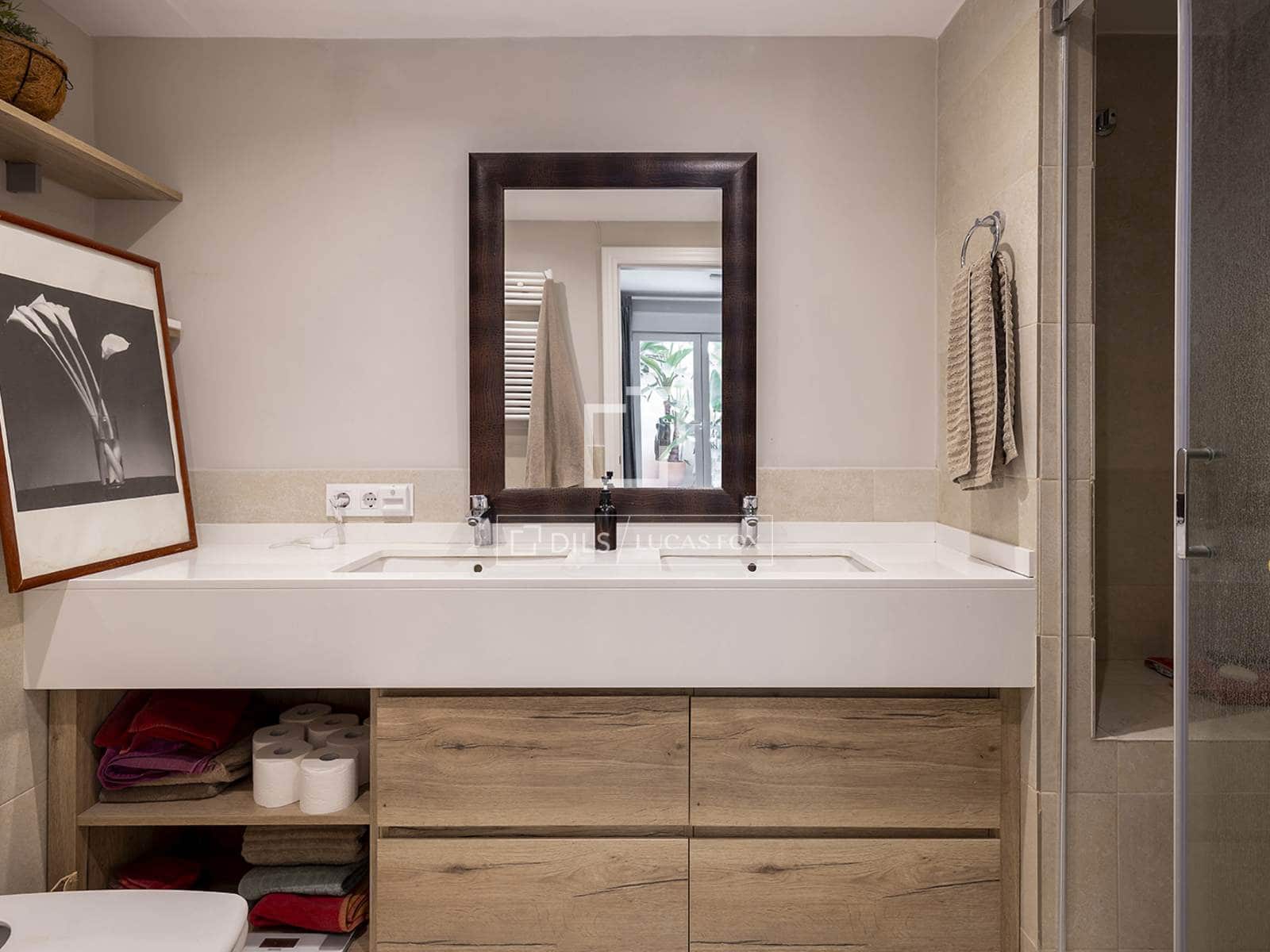 Appartement de 2 chambres à louer à Barcelone ville avec piscine garage - 2 562 € (Ref: 9902183)