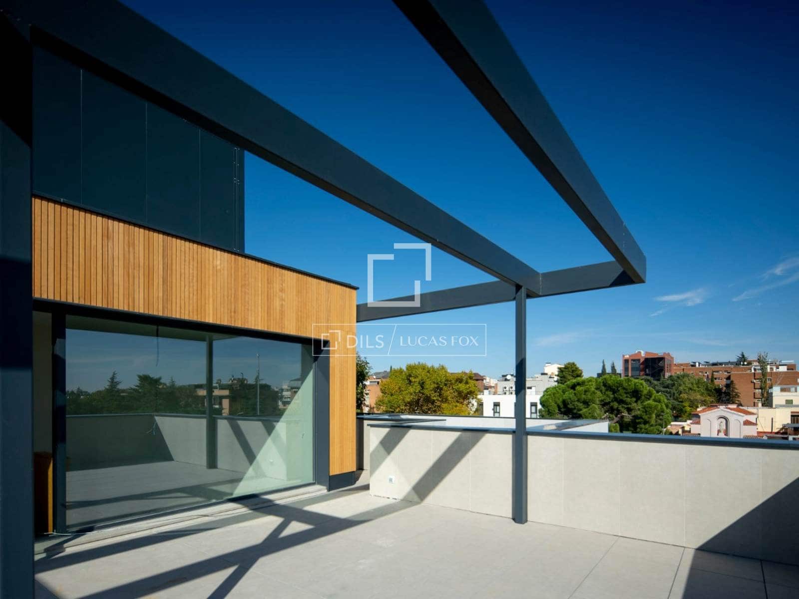 2 quarto Penthouse para venda em Madrid cidade com piscina garagem - 2 280 000 € (Ref: 9902185)