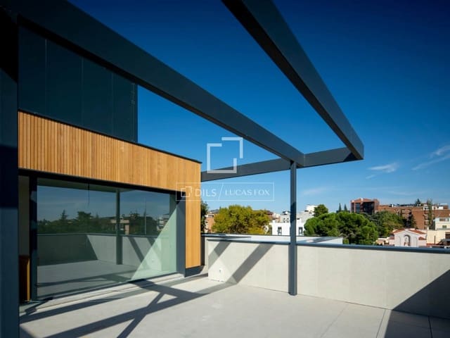 2 quarto Penthouse para venda em Madrid cidade com piscina garagem - 2 280 000 € (Ref: 9902185)