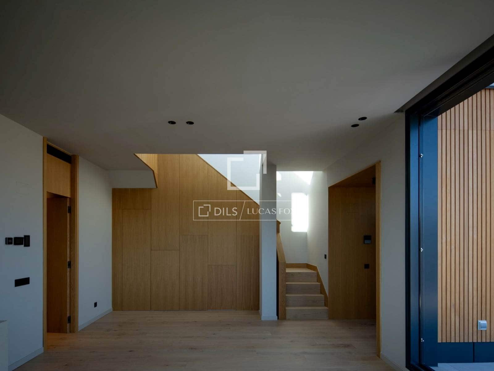 2 quarto Penthouse para venda em Madrid cidade com piscina garagem - 2 280 000 € (Ref: 9902185)