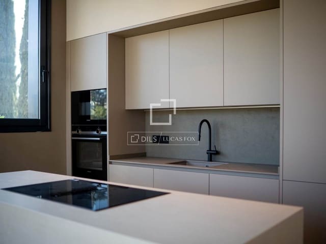 2 quarto Penthouse para venda em Madrid cidade com piscina garagem - 2 280 000 € (Ref: 9902185)