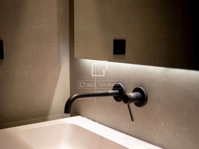 2 quarto Penthouse para venda em Madrid cidade com piscina garagem - 2 280 000 € (Ref: 9902185)