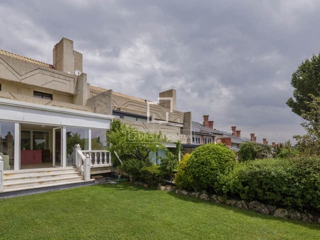 5 sovrum Villa till salu i Boadilla del Monte med pool garage - 1 250 000 € (Ref: 9902325)
