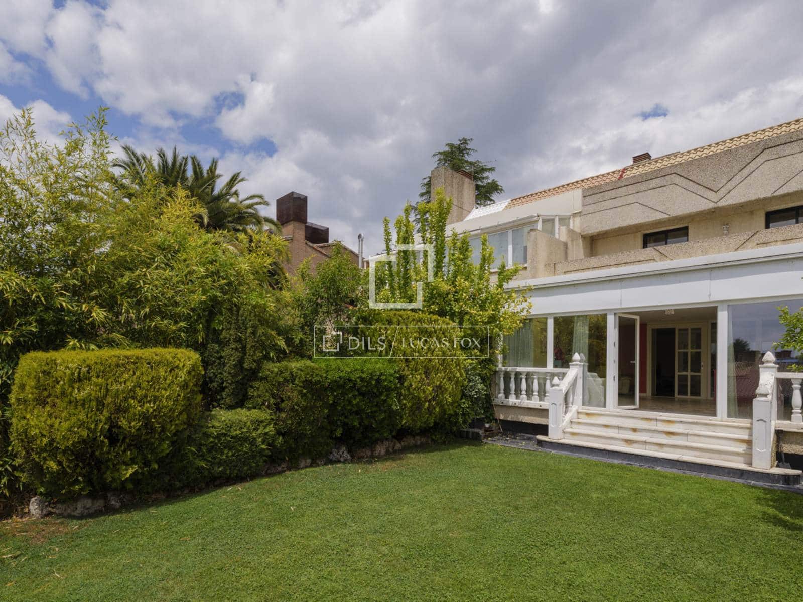 5 sovrum Villa till salu i Boadilla del Monte med pool garage - 1 250 000 € (Ref: 9902325)