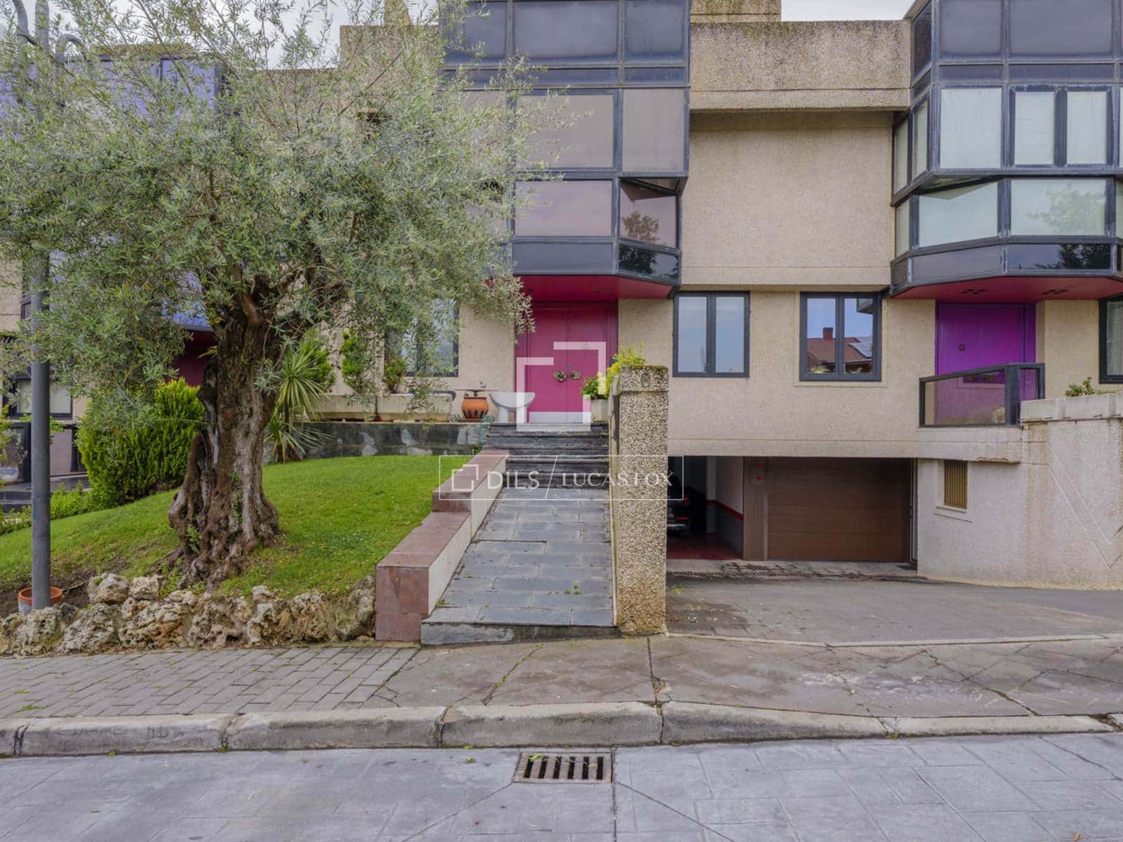 5 sovrum Villa till salu i Boadilla del Monte med pool garage - 1 250 000 € (Ref: 9902325)