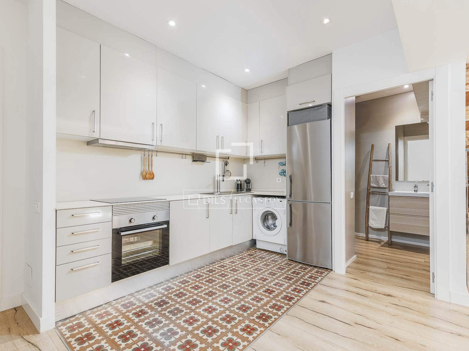 Appartement de 2 chambres à louer à Barcelone ville - 2 300 € (Ref: 9902326)