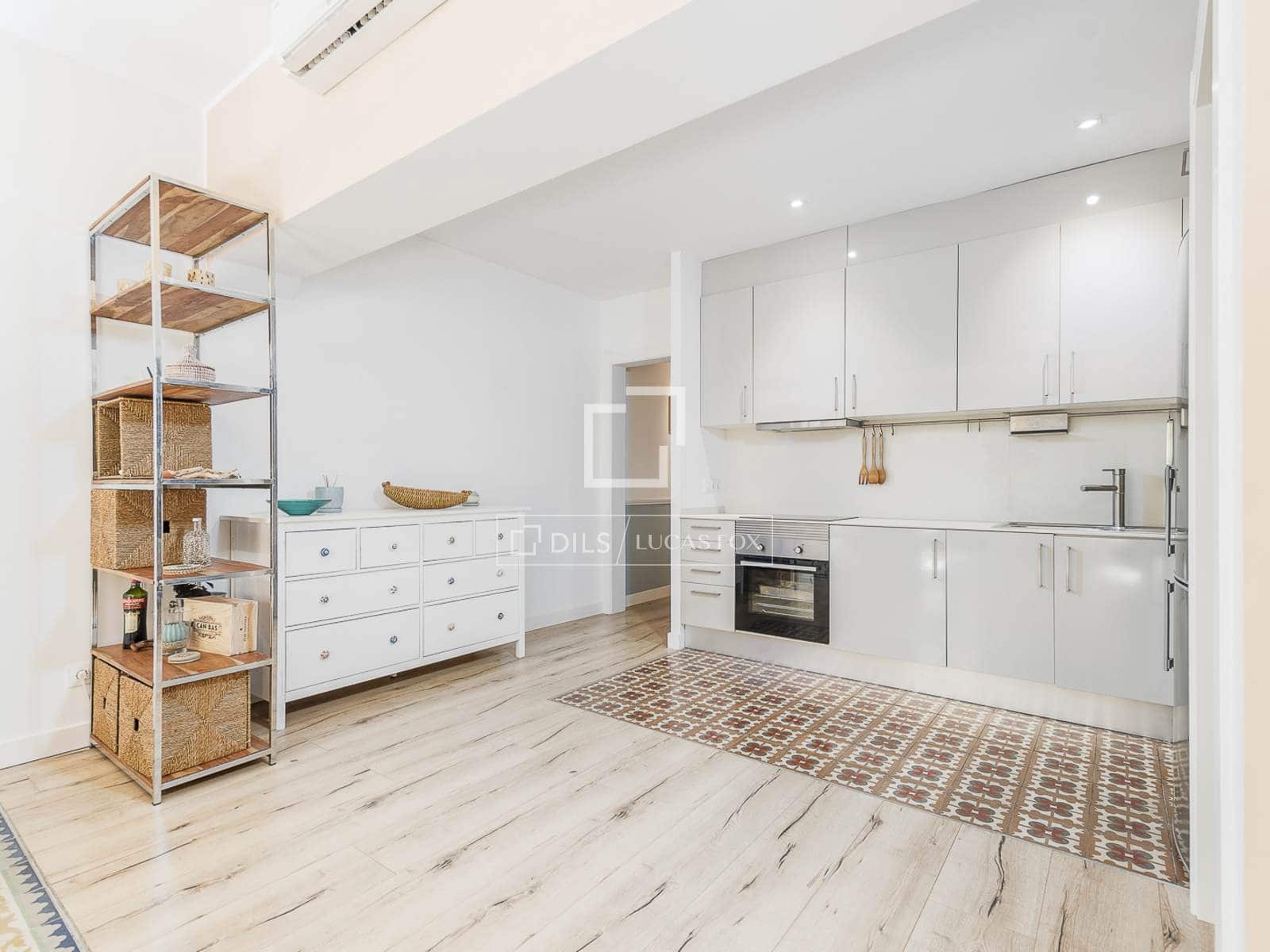 Appartement de 2 chambres à louer à Barcelone ville - 2 300 € (Ref: 9902326)