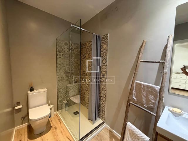 Appartement de 2 chambres à louer à Barcelone ville - 2 300 € (Ref: 9902326)