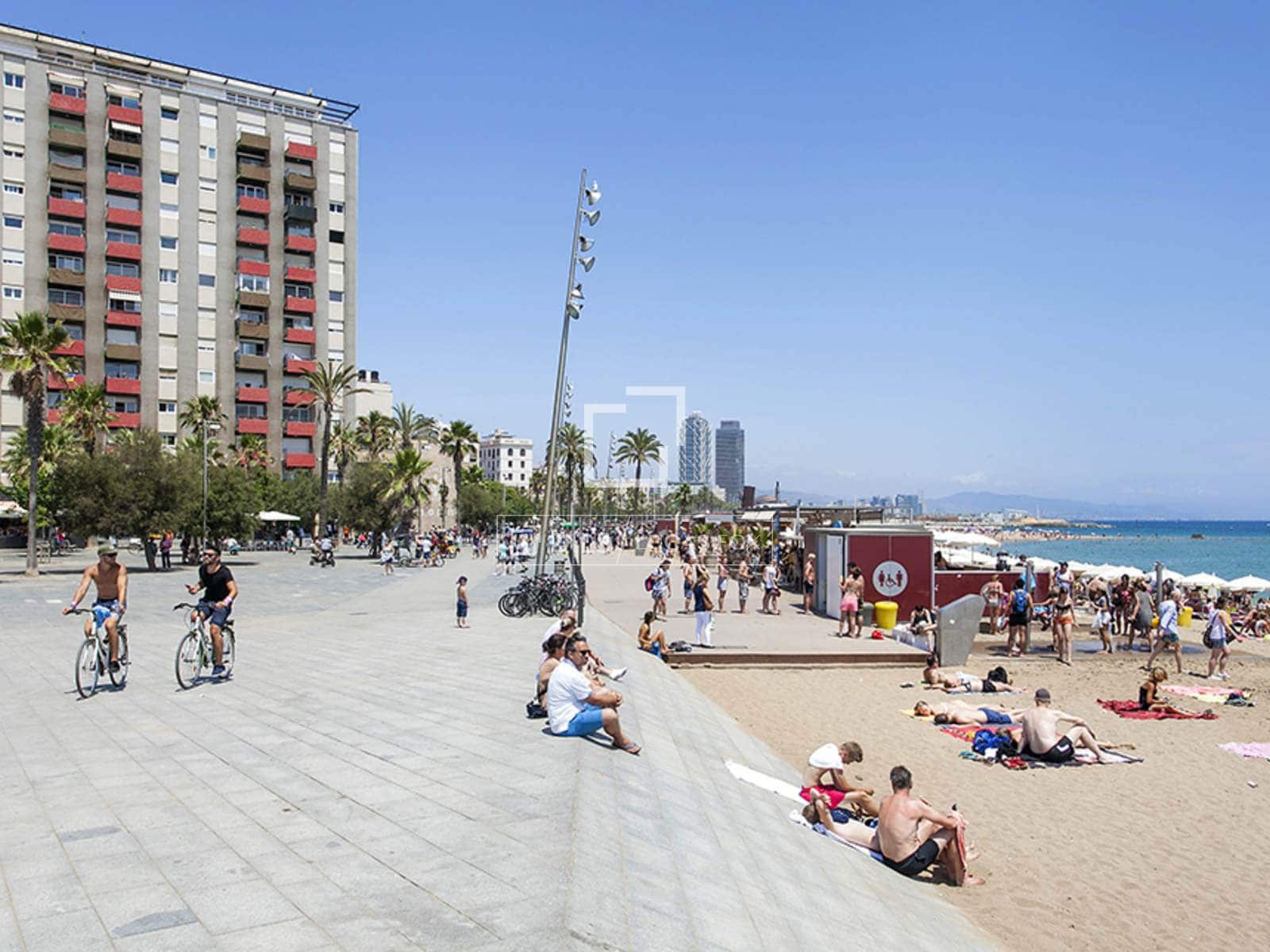Appartement de 2 chambres à louer à Barcelone ville - 2 300 € (Ref: 9902326)