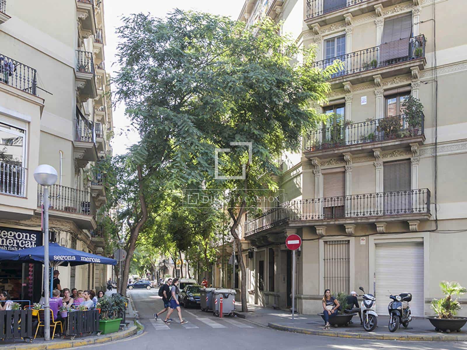 Appartement de 2 chambres à louer à Barcelone ville - 2 300 € (Ref: 9902326)