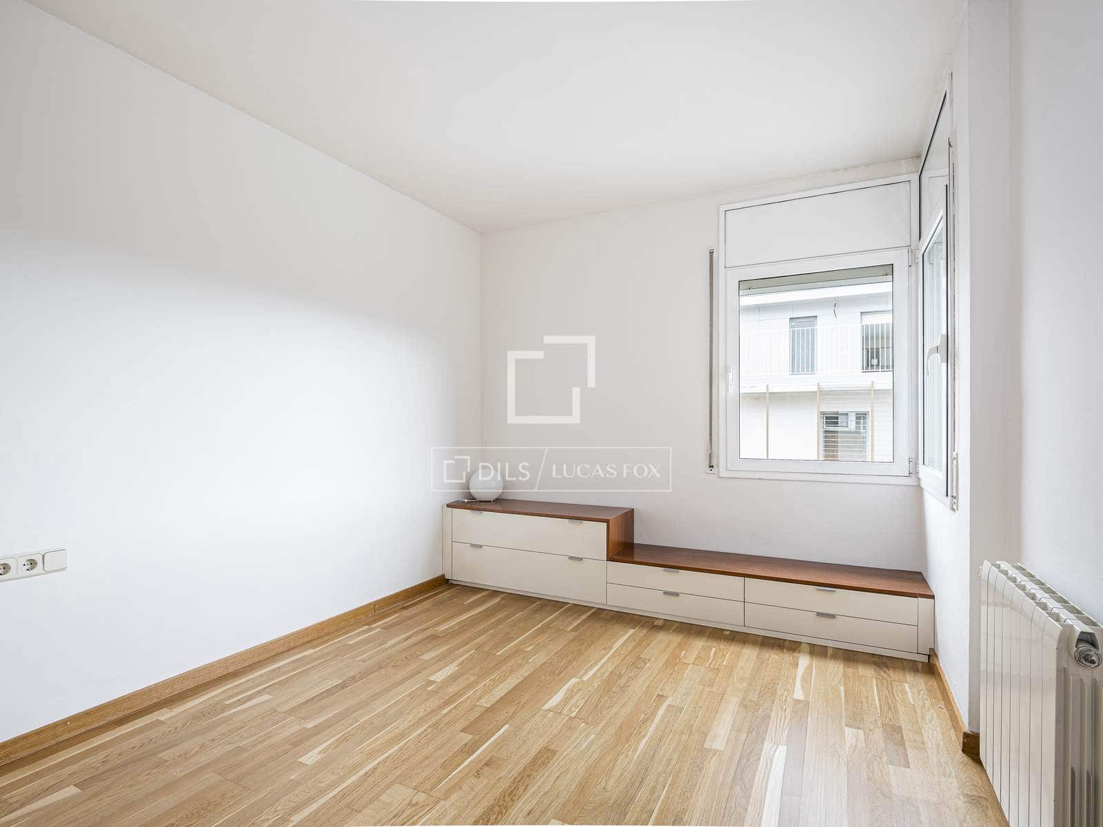 4 makuuhuone Huoneisto myytävänä paikassa Sant Cugat del Valles - 635 000 € (Ref: 9902329)