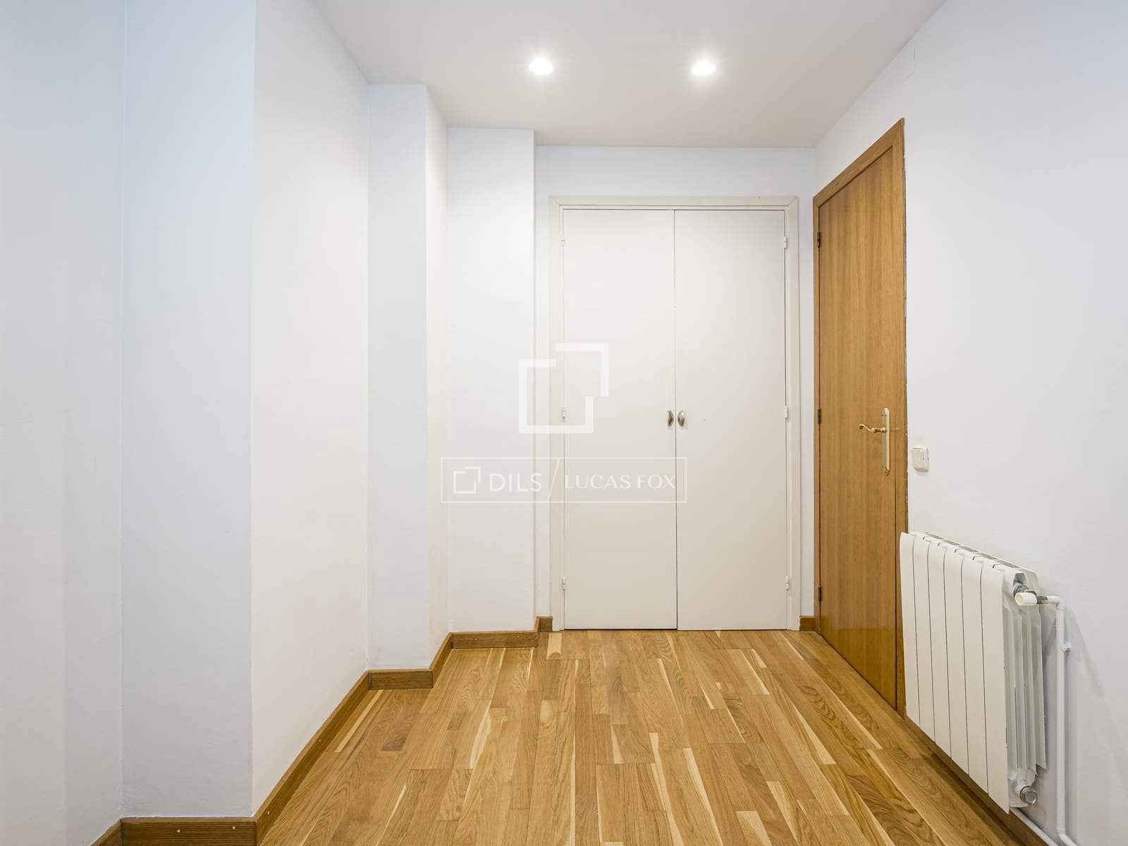 4 makuuhuone Huoneisto myytävänä paikassa Sant Cugat del Valles - 635 000 € (Ref: 9902329)