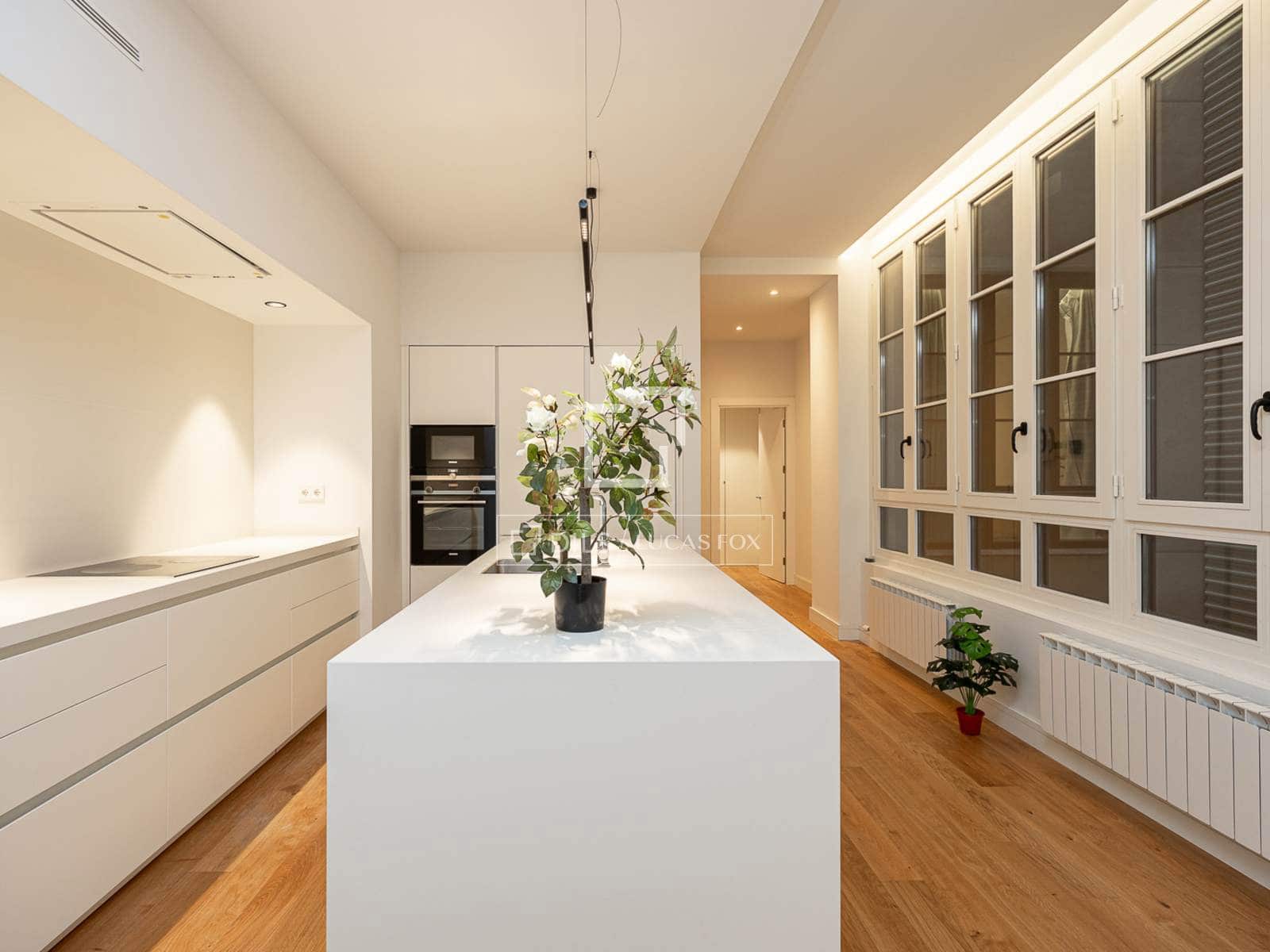 Apartamento de 2 habitaciones en Barcelona ciudad en alquiler - 4.700 € (Ref: 9902399)