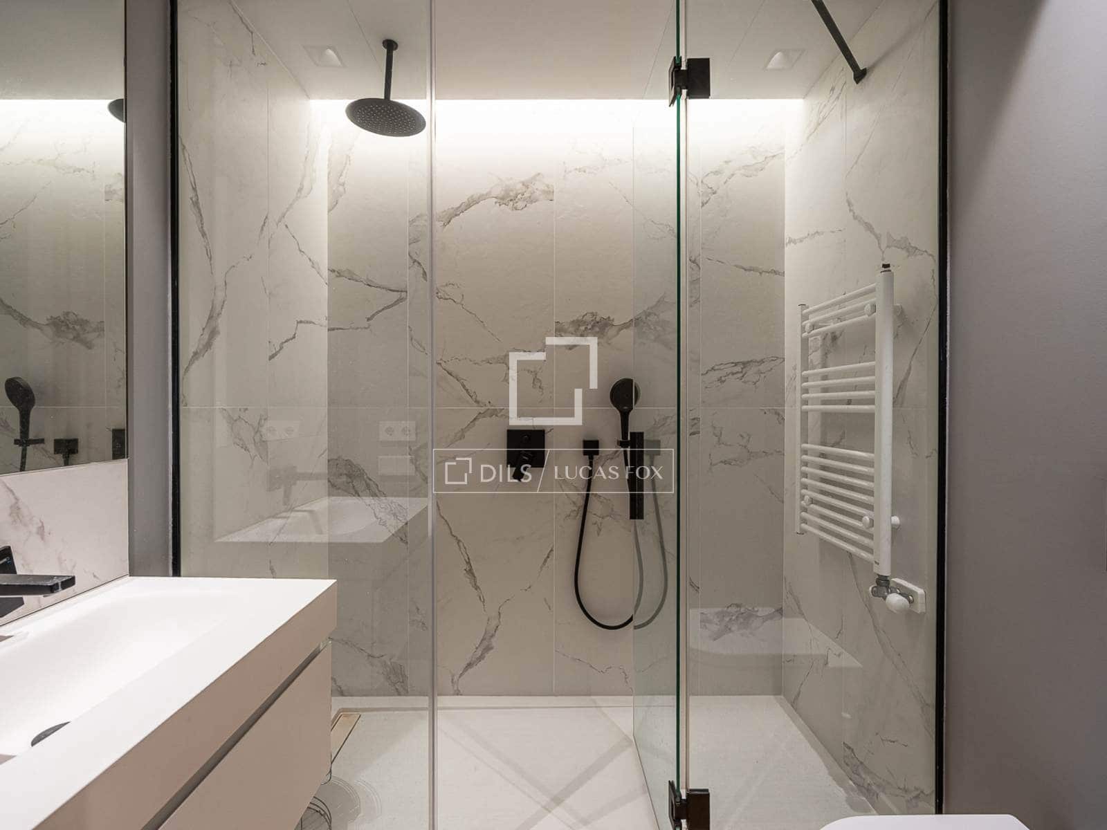 Apartamento de 2 habitaciones en Barcelona ciudad en alquiler - 4.700 € (Ref: 9902399)