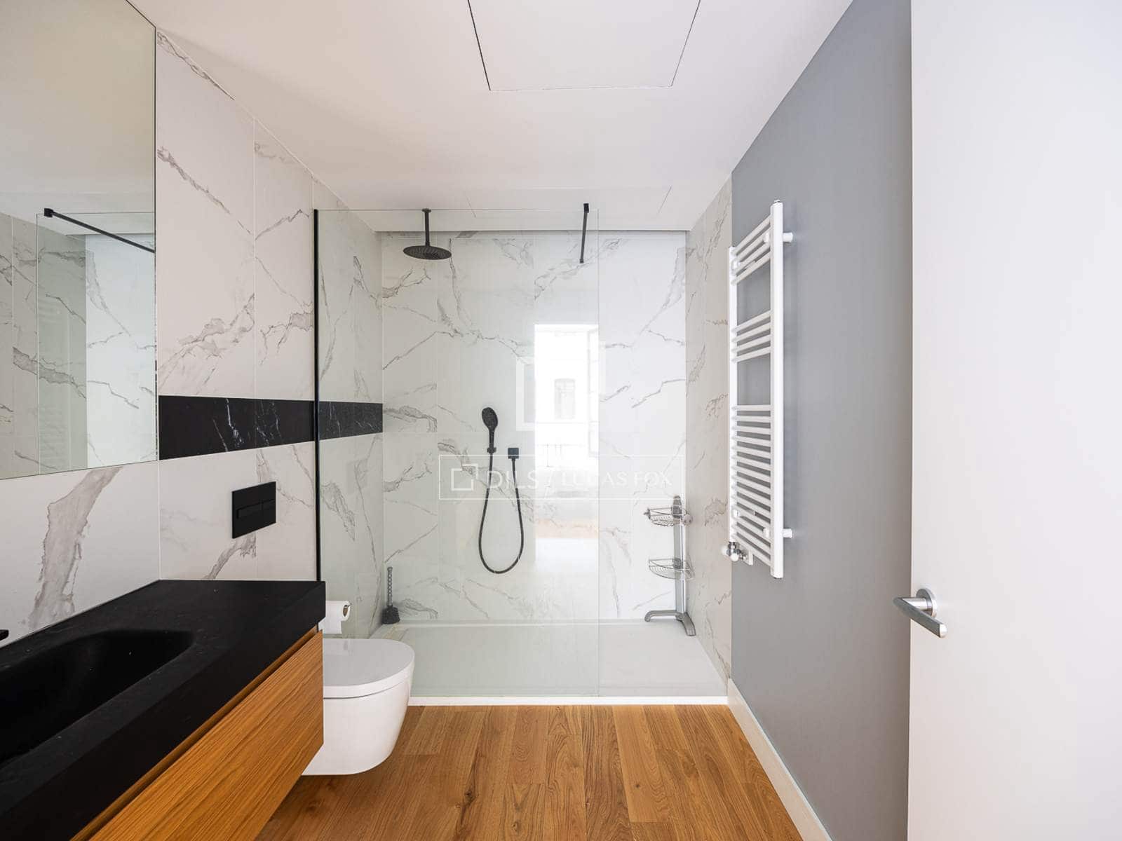 Apartamento de 2 habitaciones en Barcelona ciudad en alquiler - 4.700 € (Ref: 9902399)