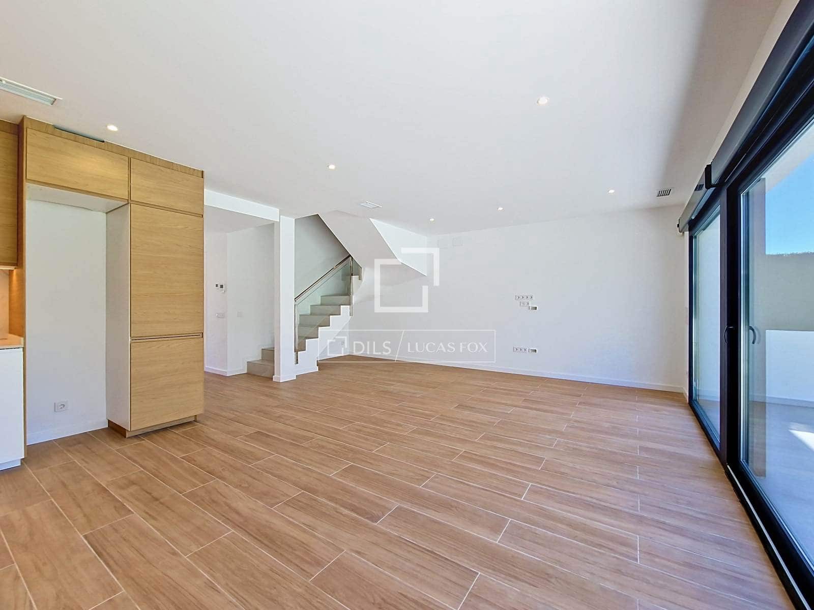 4 soverom Villa til salgs i Cunit med svømmebasseng garasje - € 515 000 (Ref: 9902442)