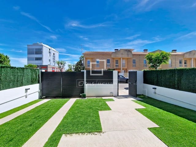 4 soverom Villa til salgs i Cunit med svømmebasseng garasje - € 515 000 (Ref: 9902442)