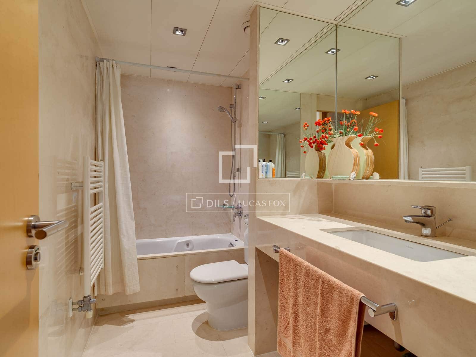 4 sovrum Lägenhet till salu i Barcelona stad med pool garage - 1 950 000 € (Ref: 9904889)