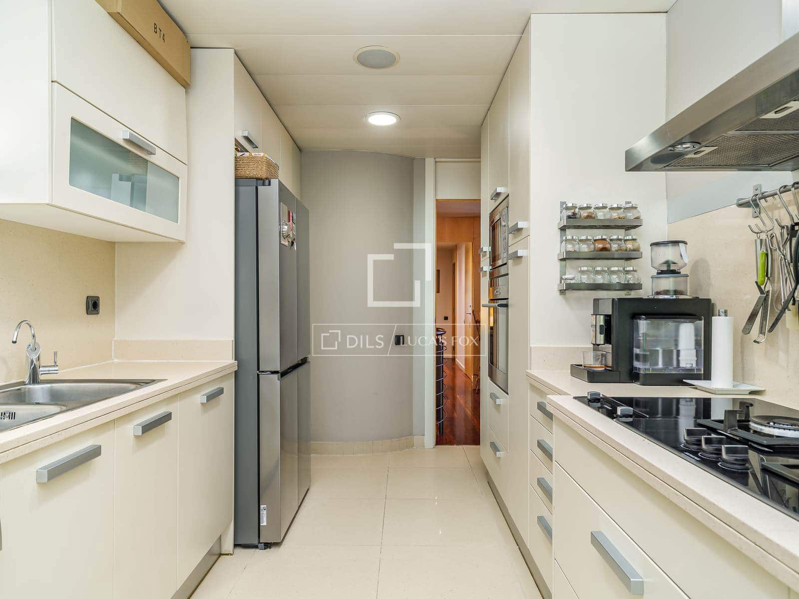 4 sovrum Lägenhet till salu i Barcelona stad med pool garage - 1 950 000 € (Ref: 9904889)