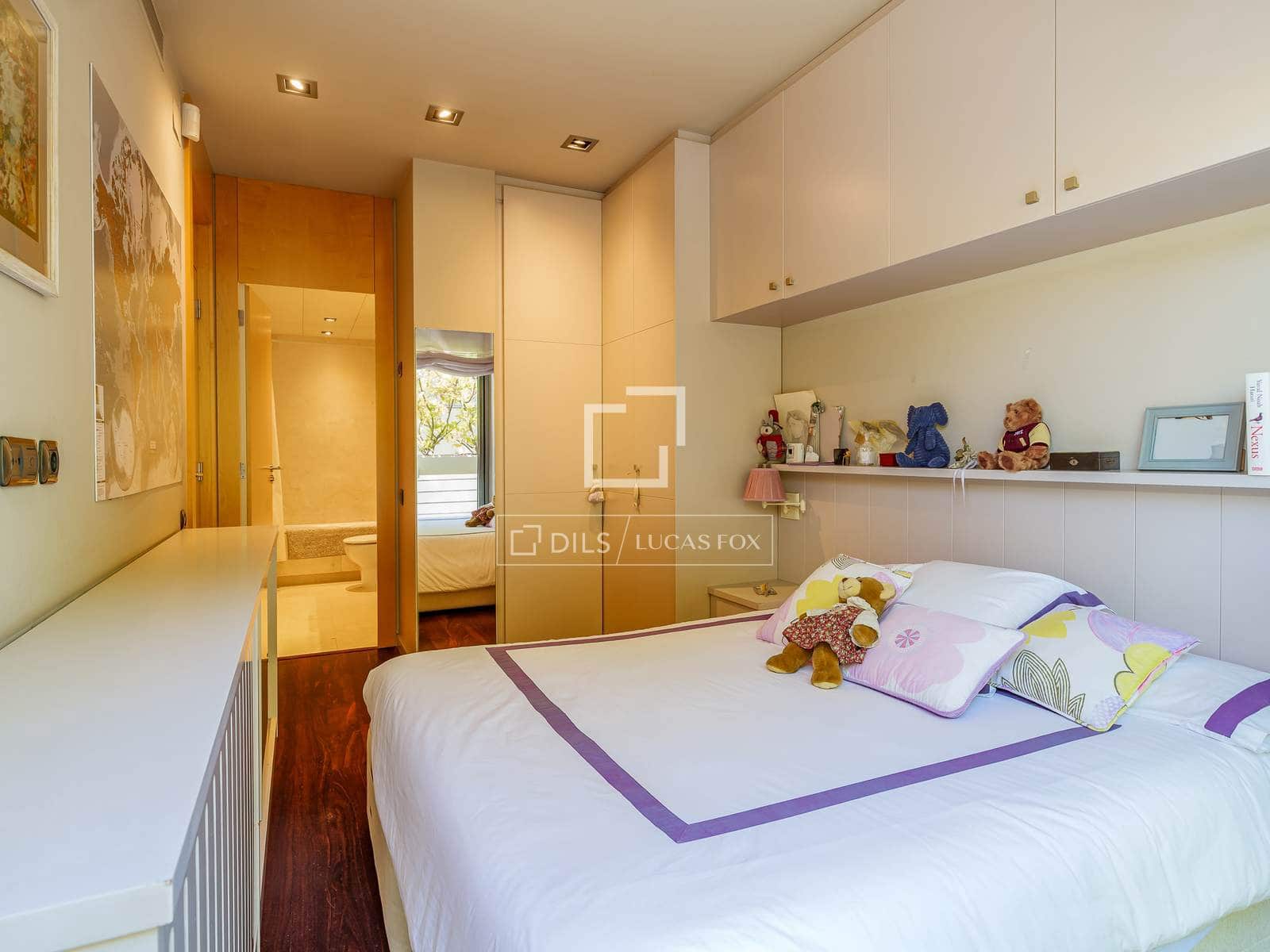 4 sovrum Lägenhet till salu i Barcelona stad med pool garage - 1 950 000 € (Ref: 9904889)
