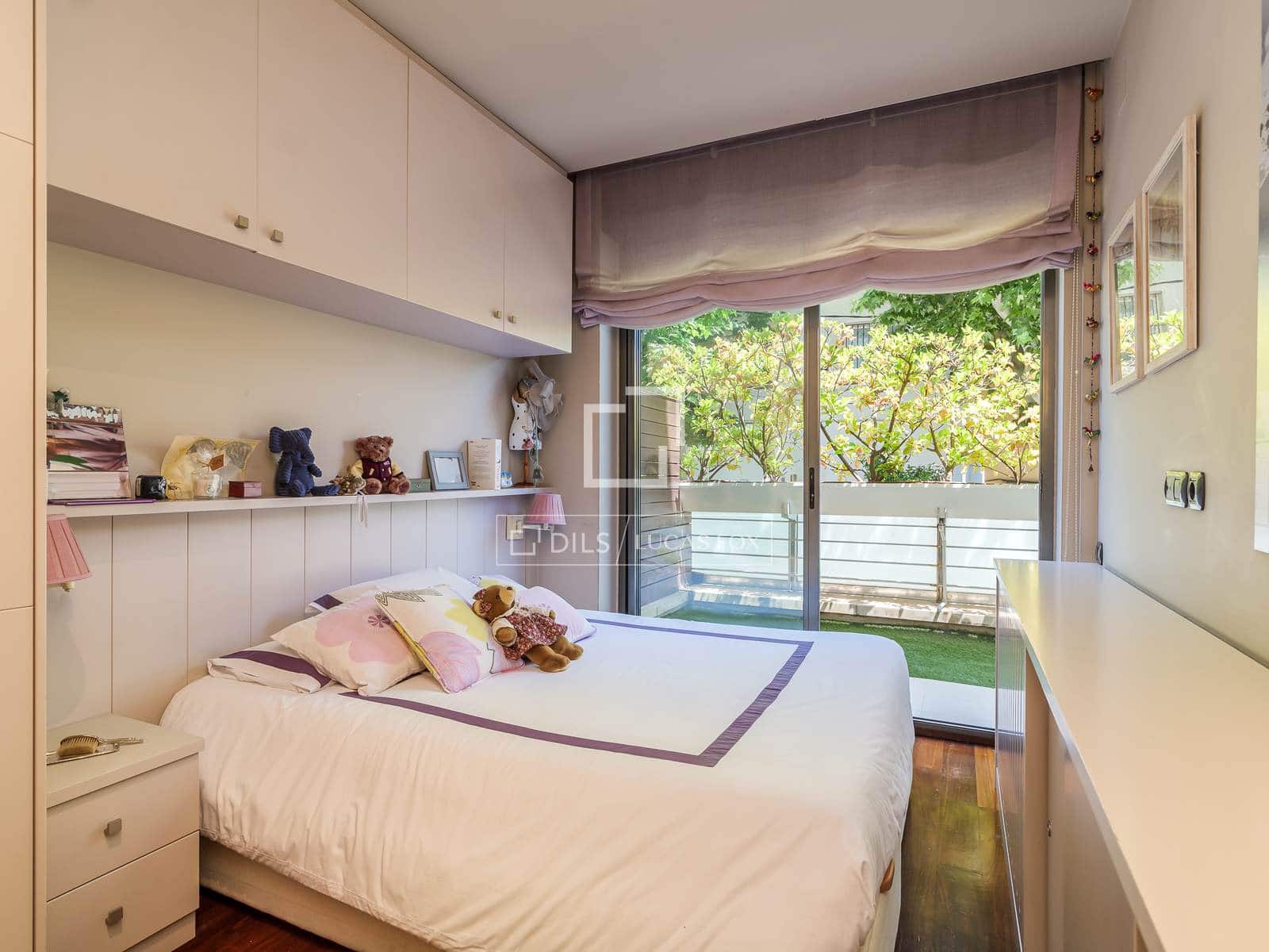 4 sovrum Lägenhet till salu i Barcelona stad med pool garage - 1 950 000 € (Ref: 9904889)