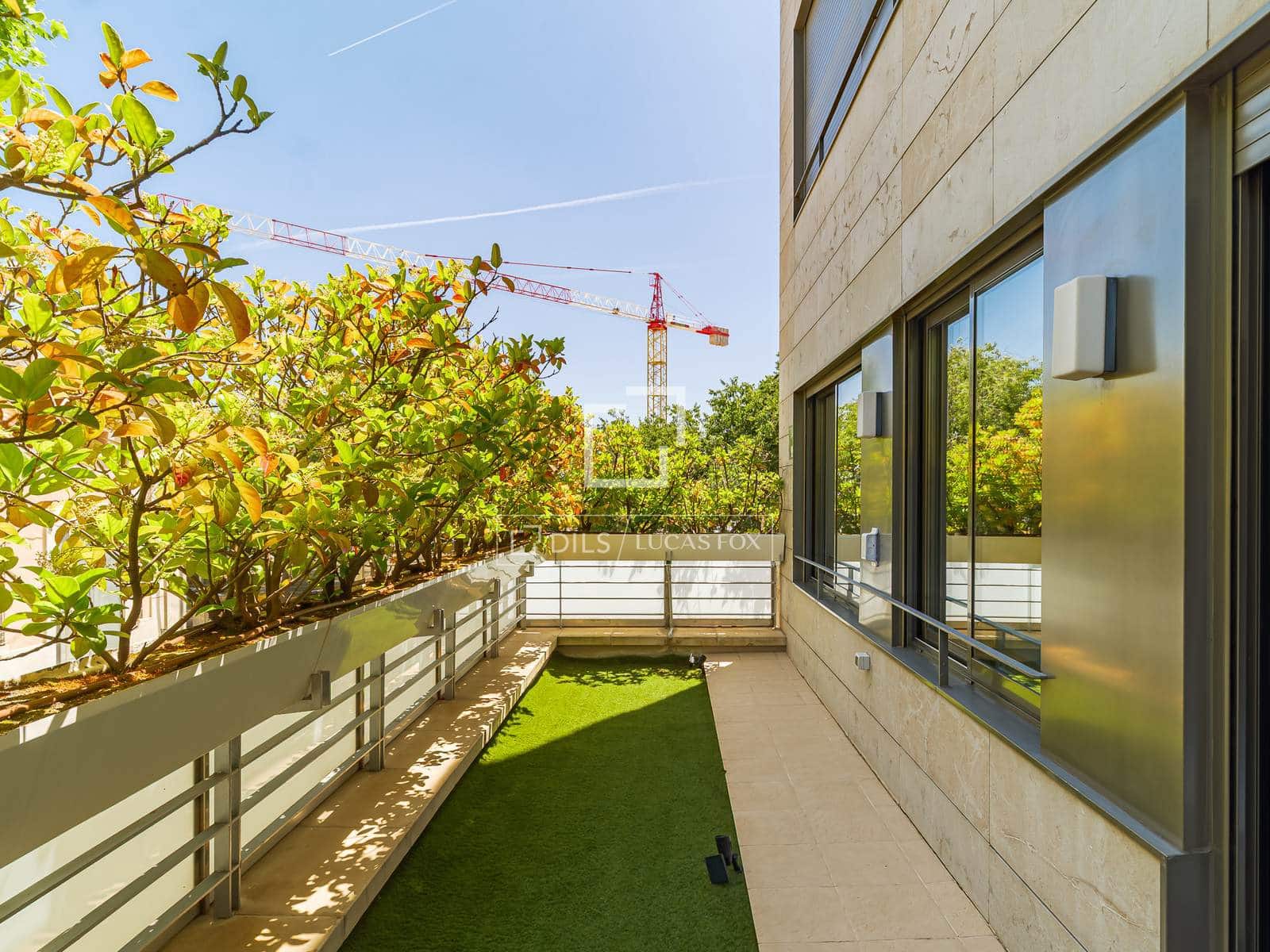 4 sovrum Lägenhet till salu i Barcelona stad med pool garage - 1 950 000 € (Ref: 9904889)