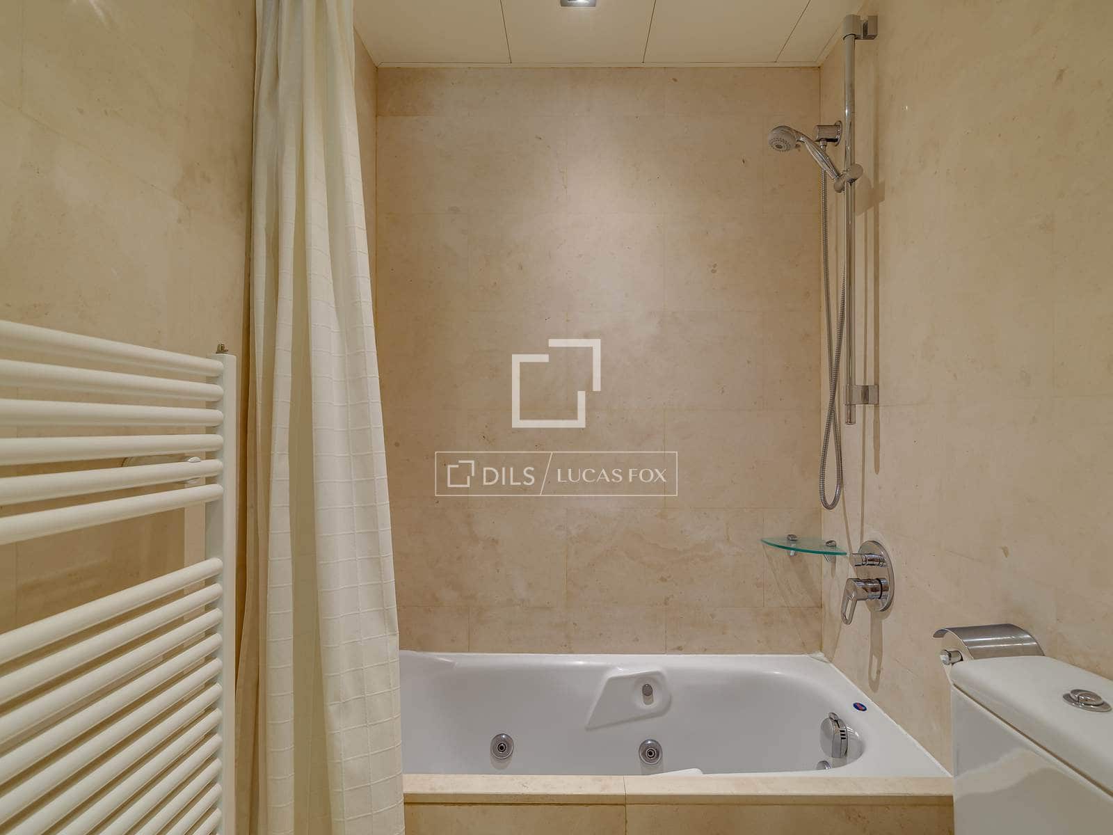 4 sovrum Lägenhet till salu i Barcelona stad med pool garage - 1 950 000 € (Ref: 9904889)
