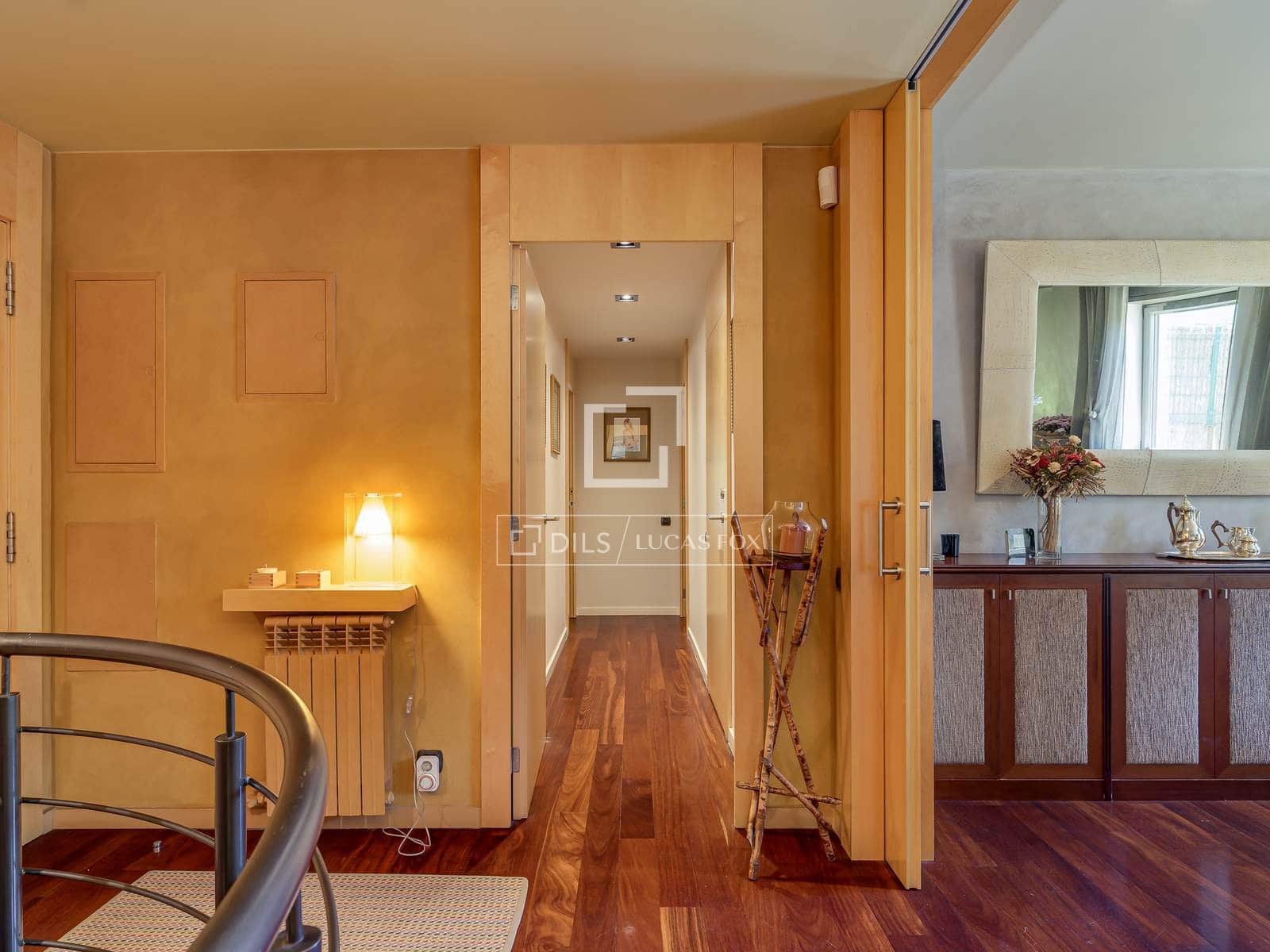 4 sovrum Lägenhet till salu i Barcelona stad med pool garage - 1 950 000 € (Ref: 9904889)