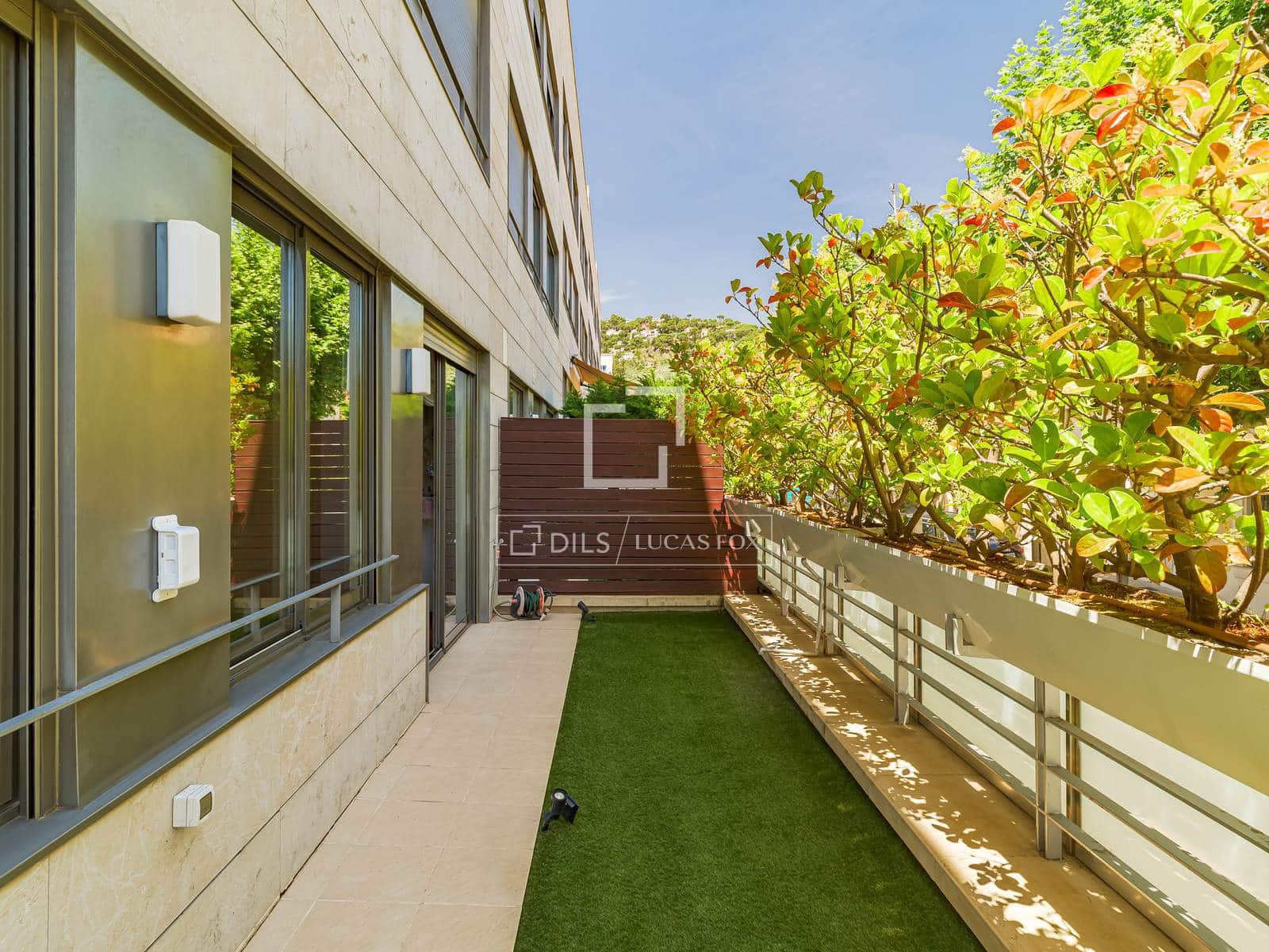 4 sovrum Lägenhet till salu i Barcelona stad med pool garage - 1 950 000 € (Ref: 9904889)