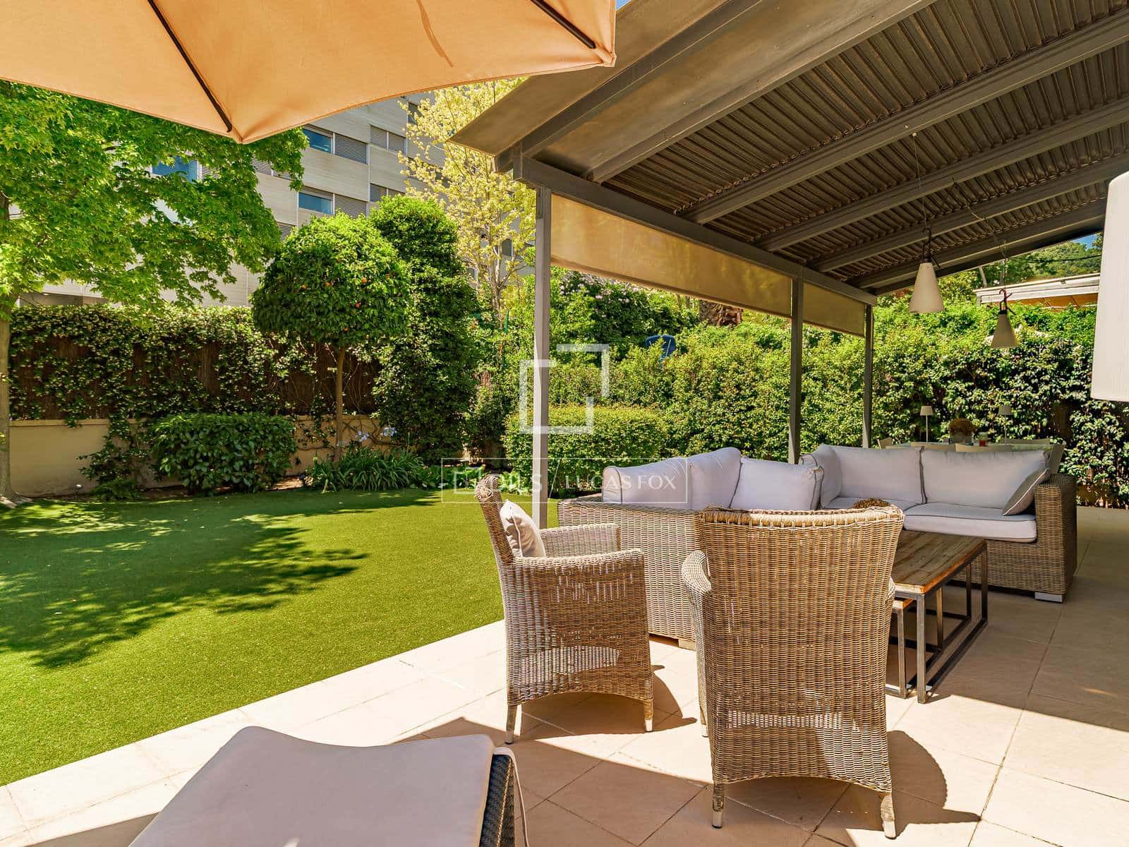 4 sovrum Lägenhet till salu i Barcelona stad med pool garage - 1 950 000 € (Ref: 9904889)