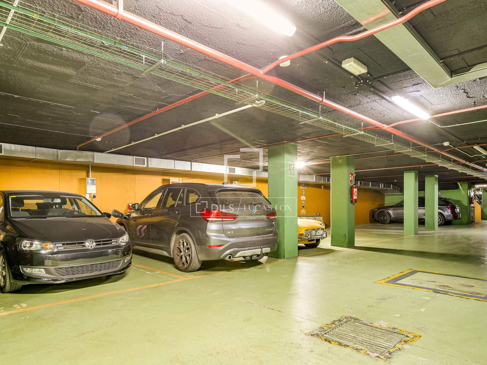 4 sovrum Lägenhet till salu i Barcelona stad med pool garage - 1 950 000 € (Ref: 9904889)
