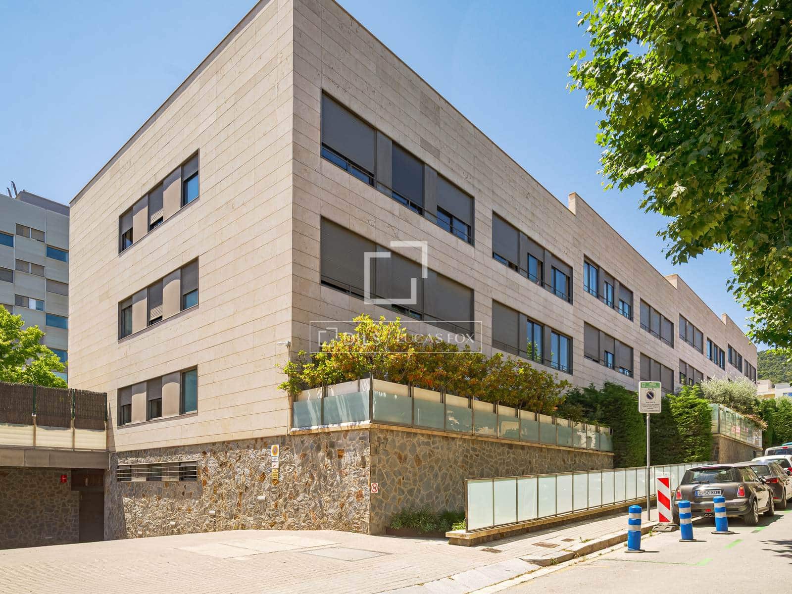 4 sovrum Lägenhet till salu i Barcelona stad med pool garage - 1 950 000 € (Ref: 9904889)