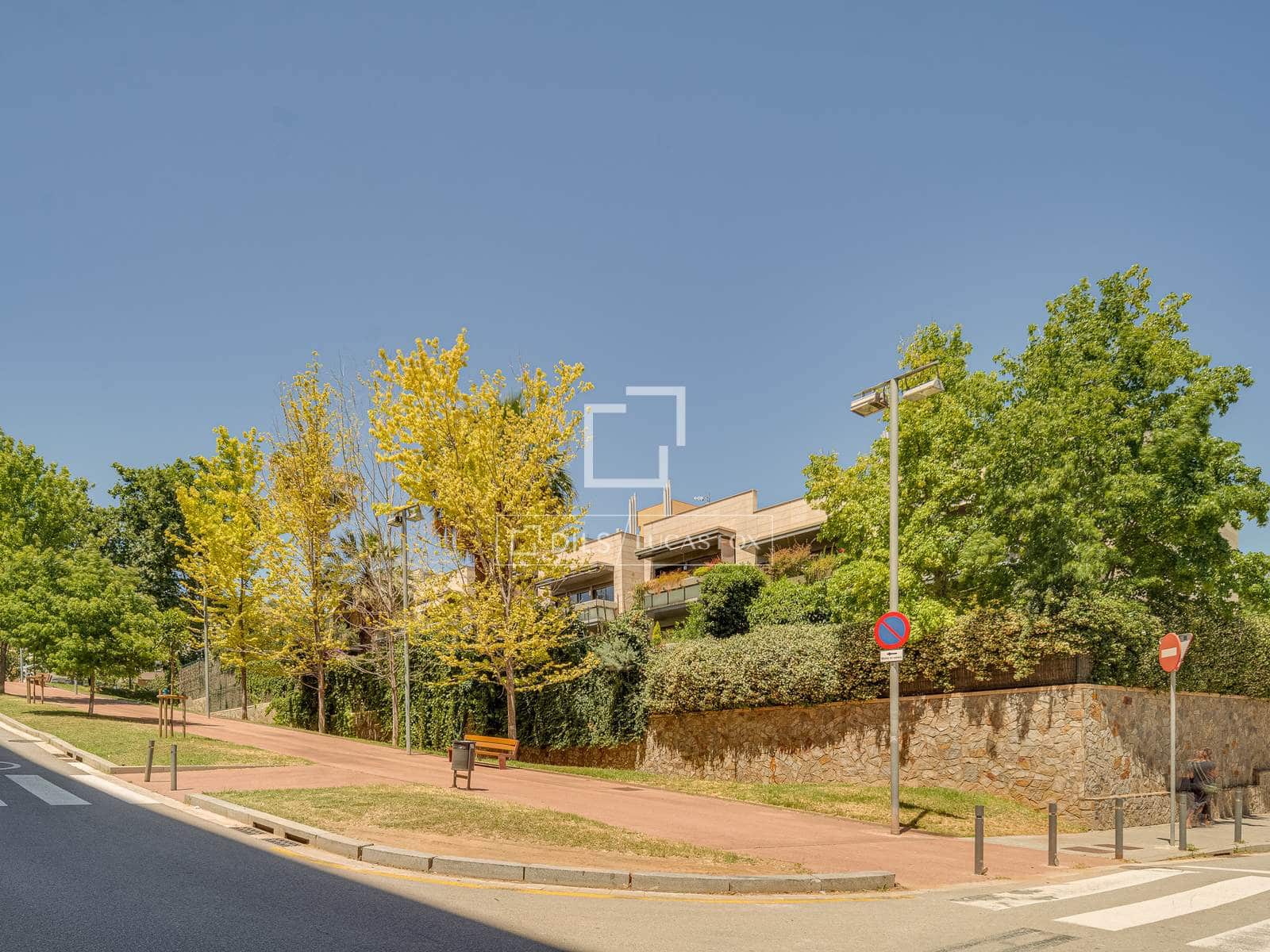 4 sovrum Lägenhet till salu i Barcelona stad med pool garage - 1 950 000 € (Ref: 9904889)