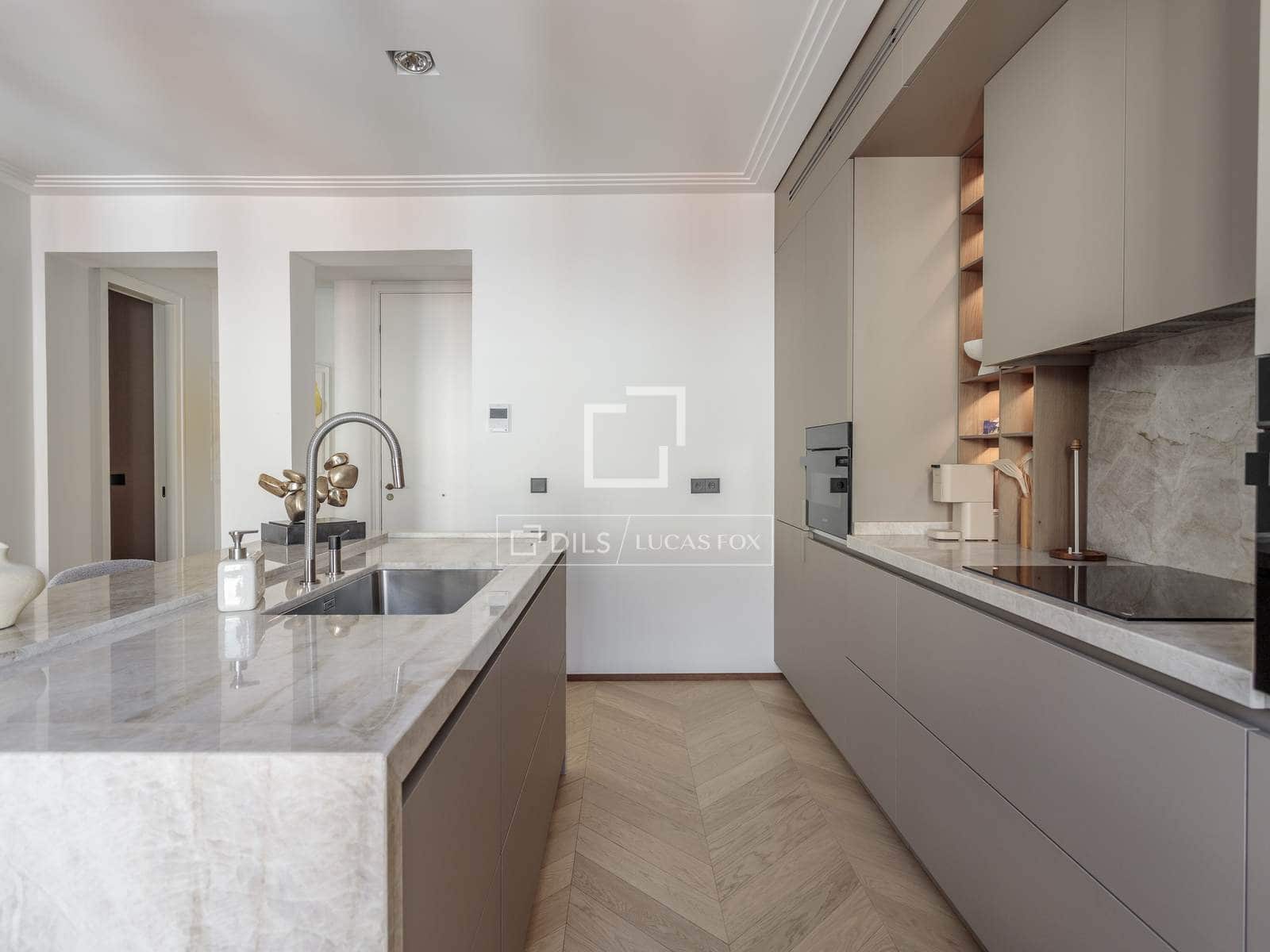 Apartamento de 1 habitación en Madrid ciudad en alquiler - 8.500 € (Ref: 9905037)